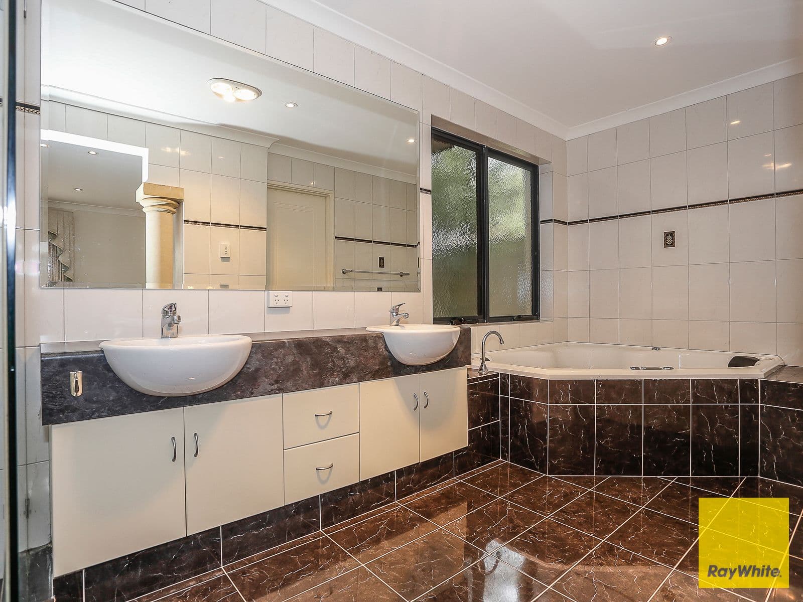 10 Bernedale Way, Duncraig WA 6023, Duncraig - Thumbnail 5