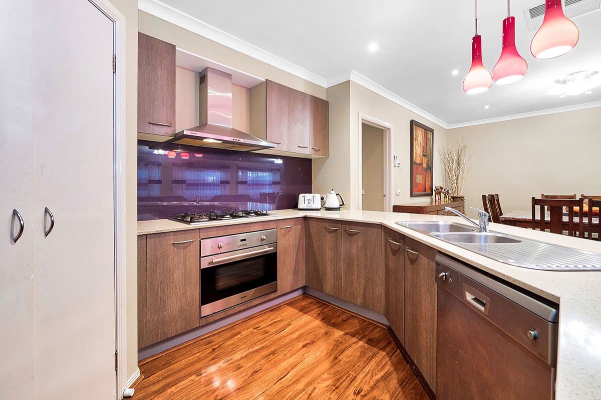57 Pepperbush Circuit, Cranbourne VIC 3977, Cranbourne - Thumbnail 5