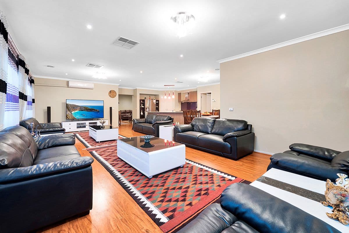 57 Pepperbush Circuit, Cranbourne VIC 3977, Cranbourne - Thumbnail 8