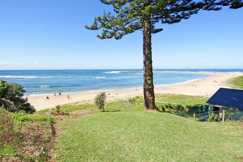 121 Toowoon Bay Road, TOOWOON BAY NSW 2261, Toowoon Bay - Thumbnail 2