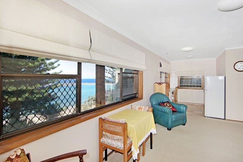 121 Toowoon Bay Road, TOOWOON BAY NSW 2261, Toowoon Bay - Thumbnail 7