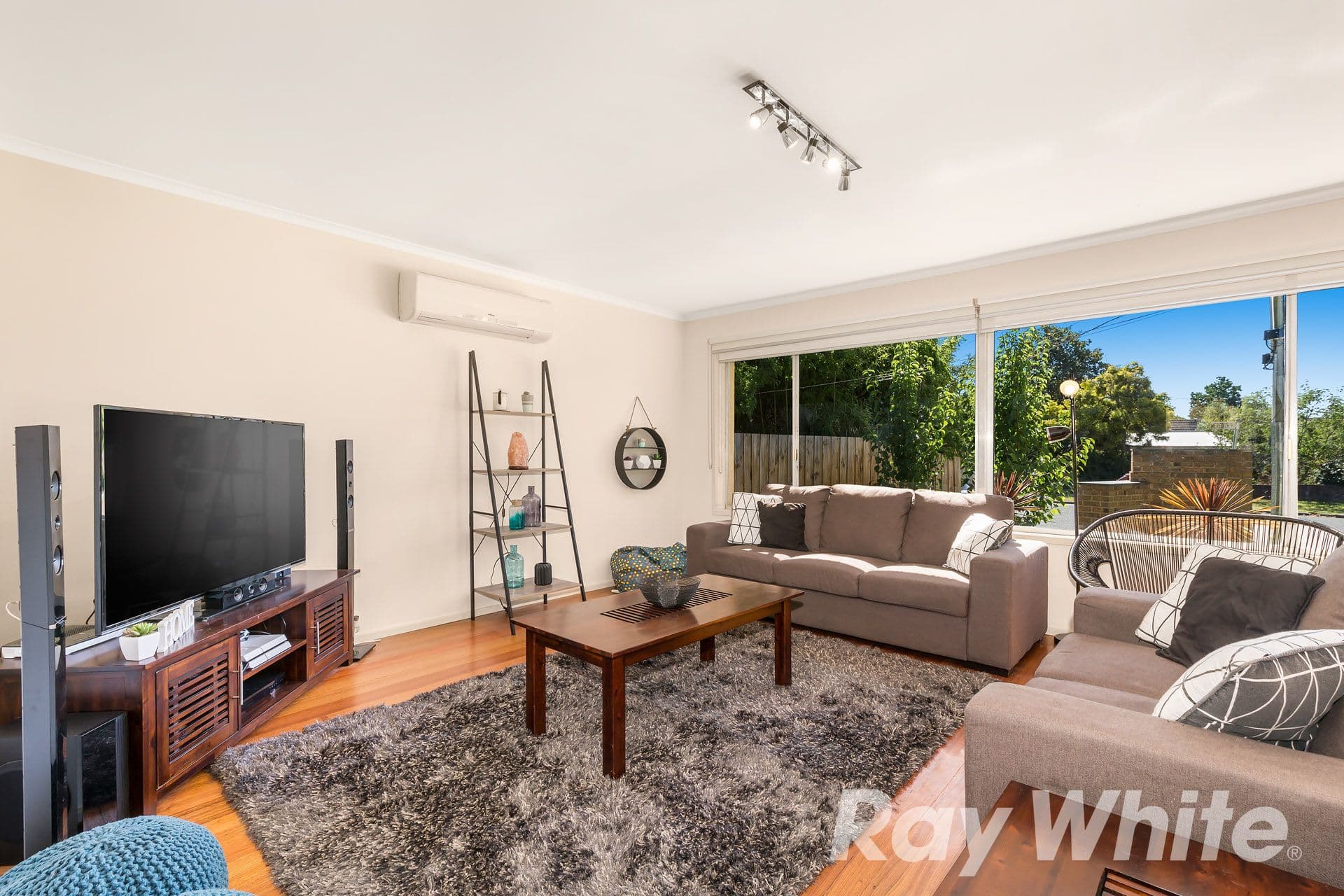 1 Meredith Close, Mooroolbark VIC 3138, Mooroolbark - Thumbnail 5