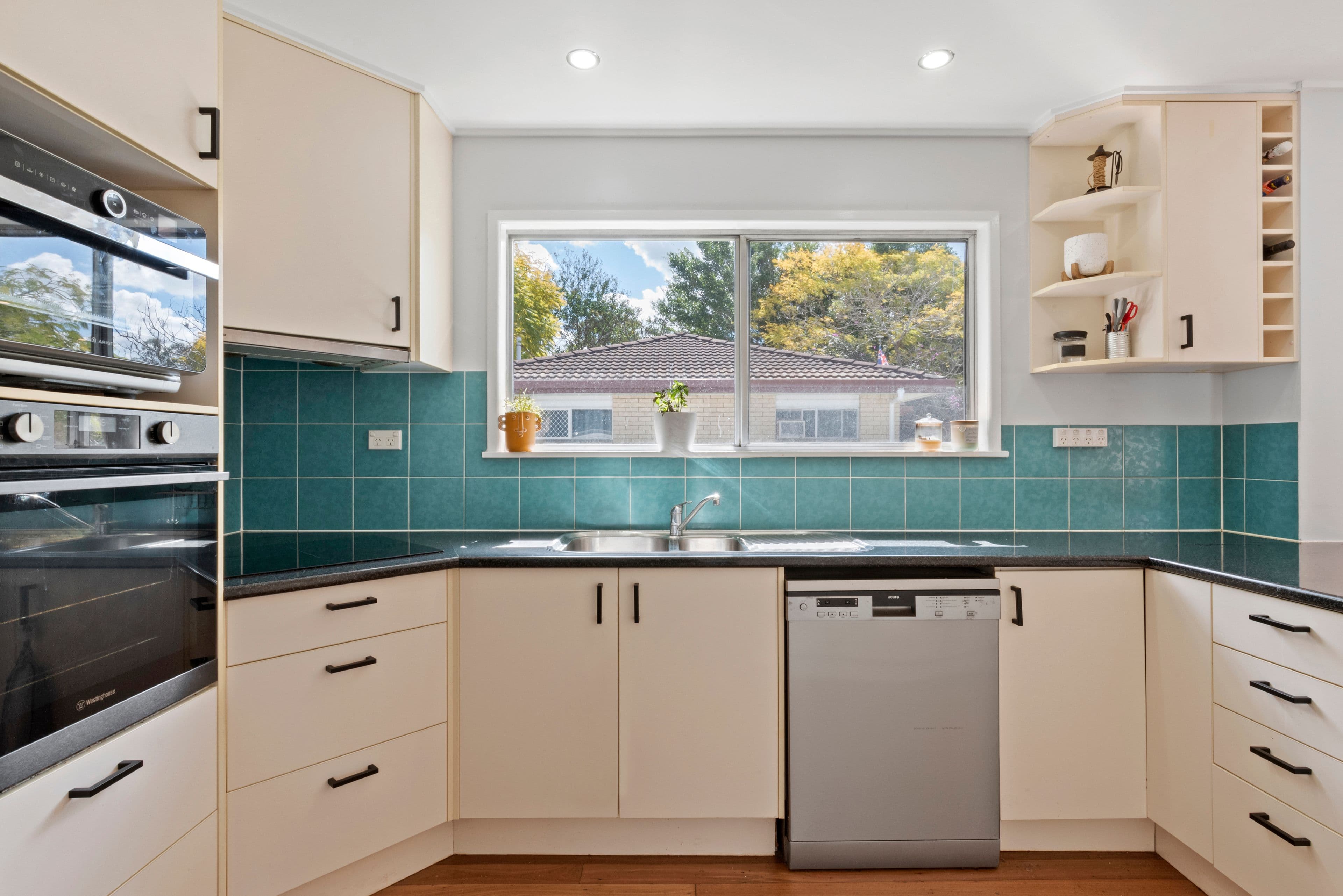 10 Lansvale Street, Mitchelton QLD 4053, Mitchelton - Thumbnail 4