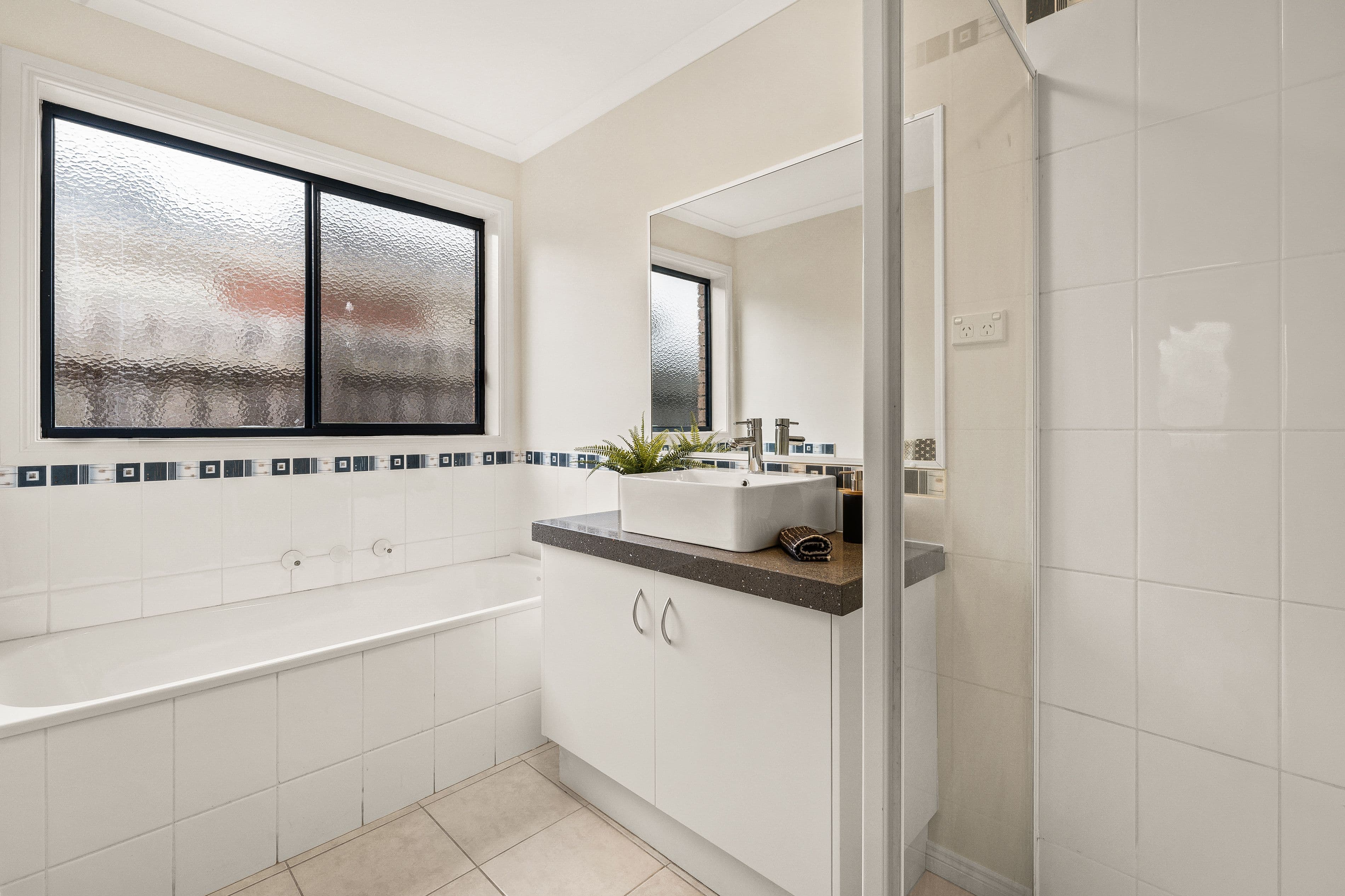 10 Sir Thomas Drive, Pakenham VIC 3810, Pakenham - Thumbnail 8