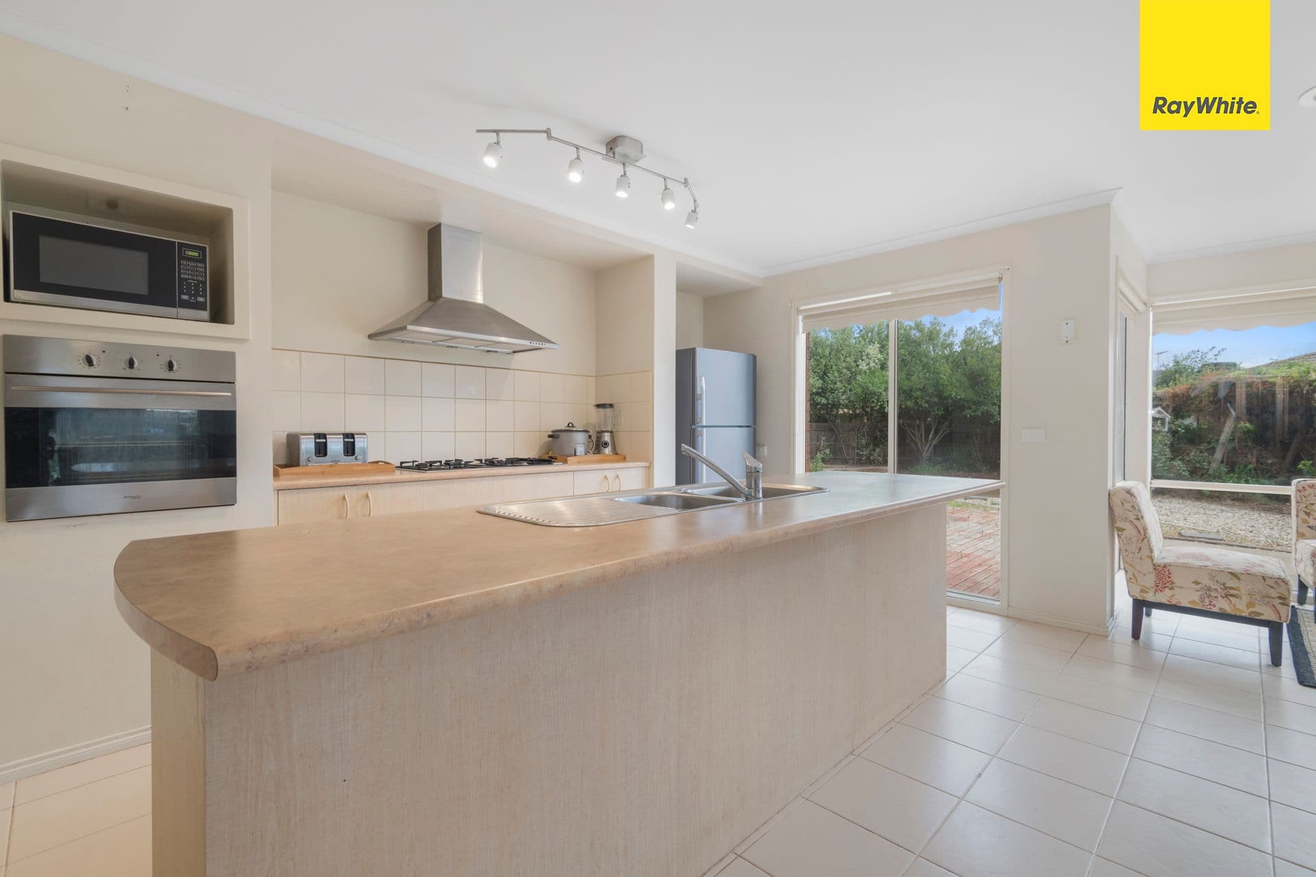 10 Bluebell Court, Melton West VIC 3337, Melton West - Thumbnail 7