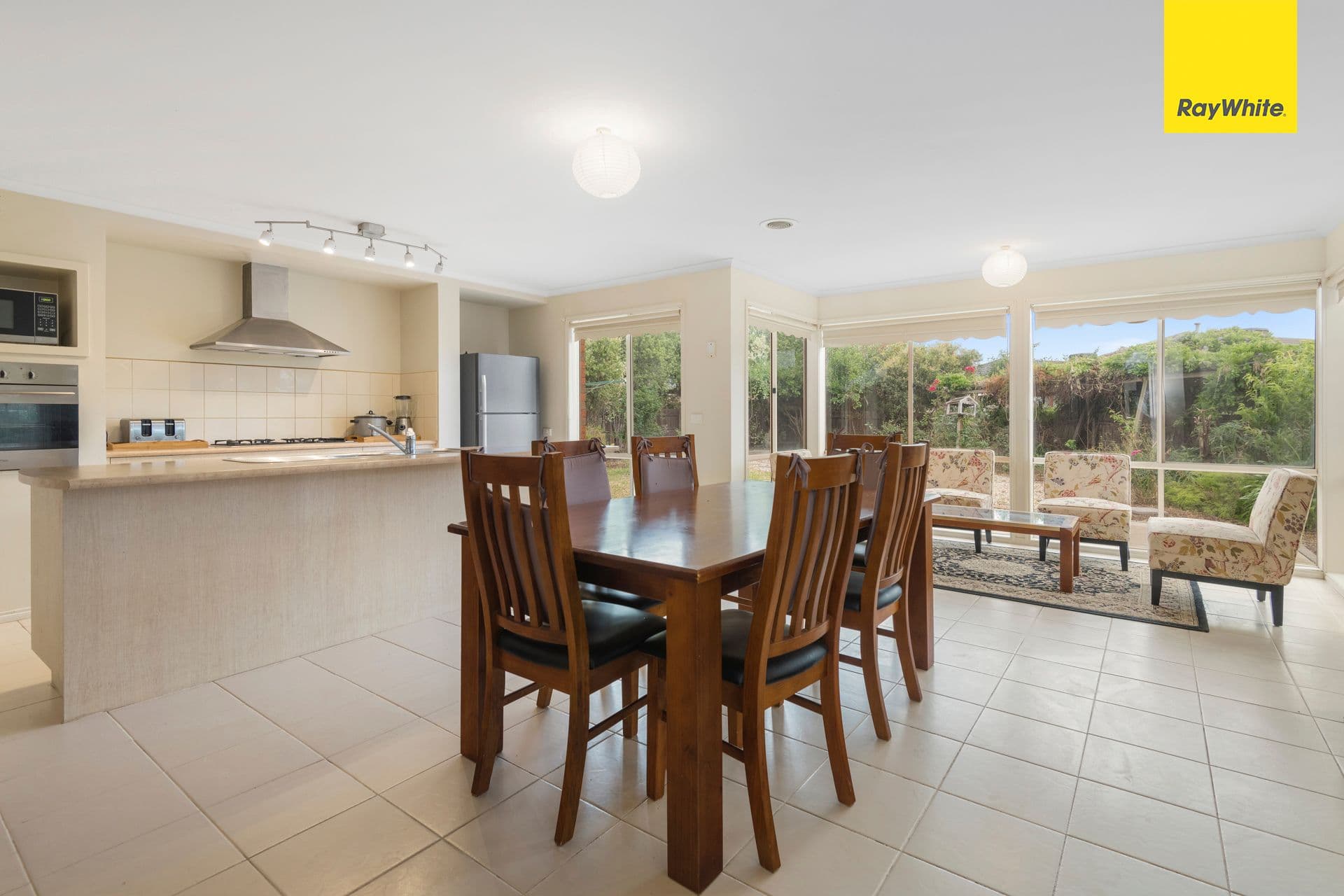 10 Bluebell Court, Melton West VIC 3337, Melton West - Thumbnail 8