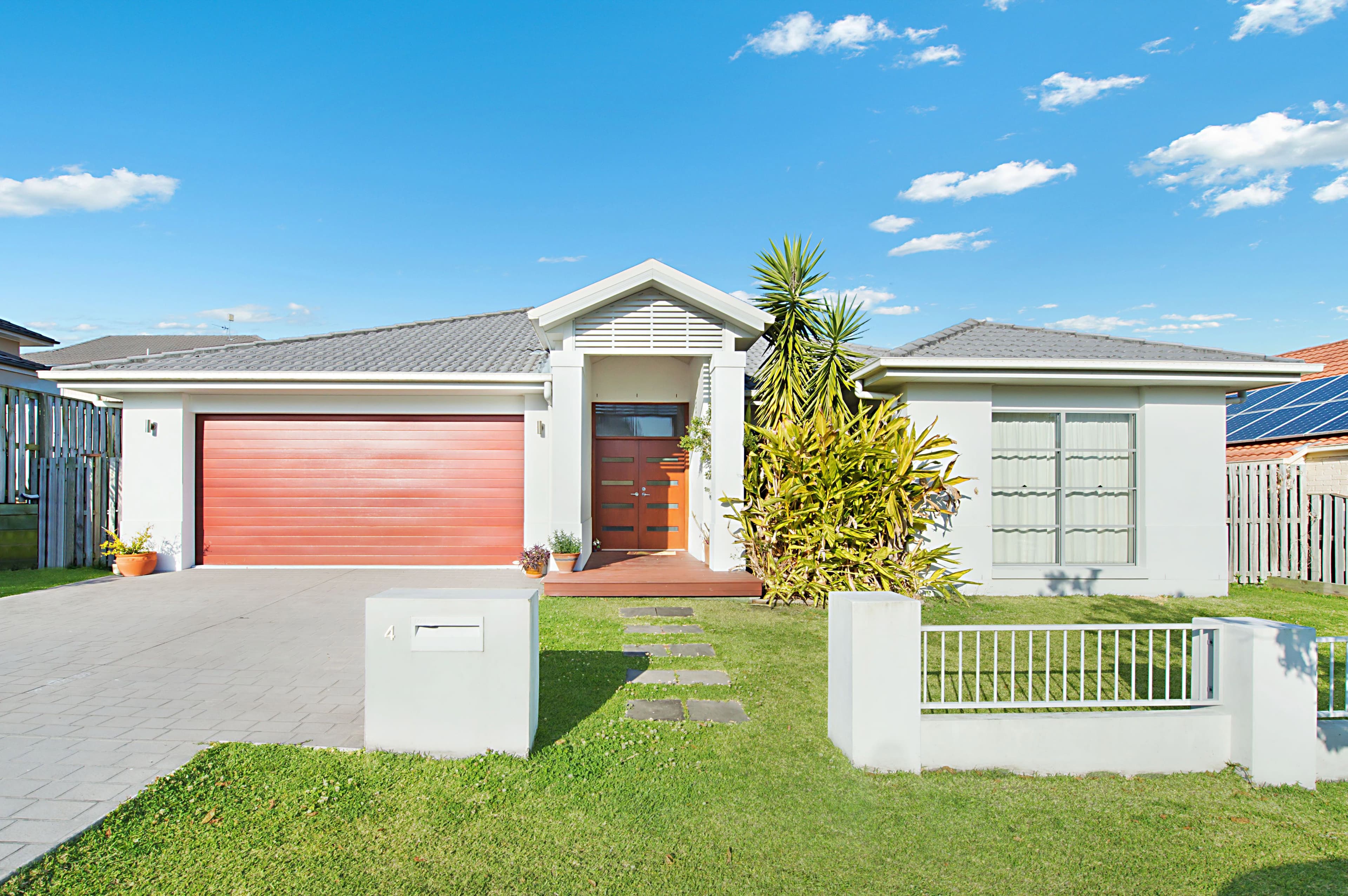4 Saleya Drive, Varsity Lakes QLD 4227, Varsity Lakes - Thumbnail 2