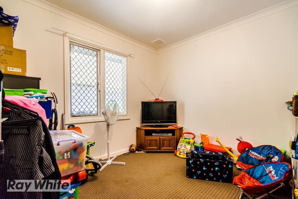 9 Westbrook Way, Girrawheen WA 6064, Girrawheen - Thumbnail 5