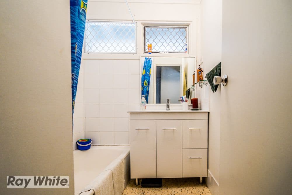 9 Westbrook Way, Girrawheen WA 6064, Girrawheen - Thumbnail 6