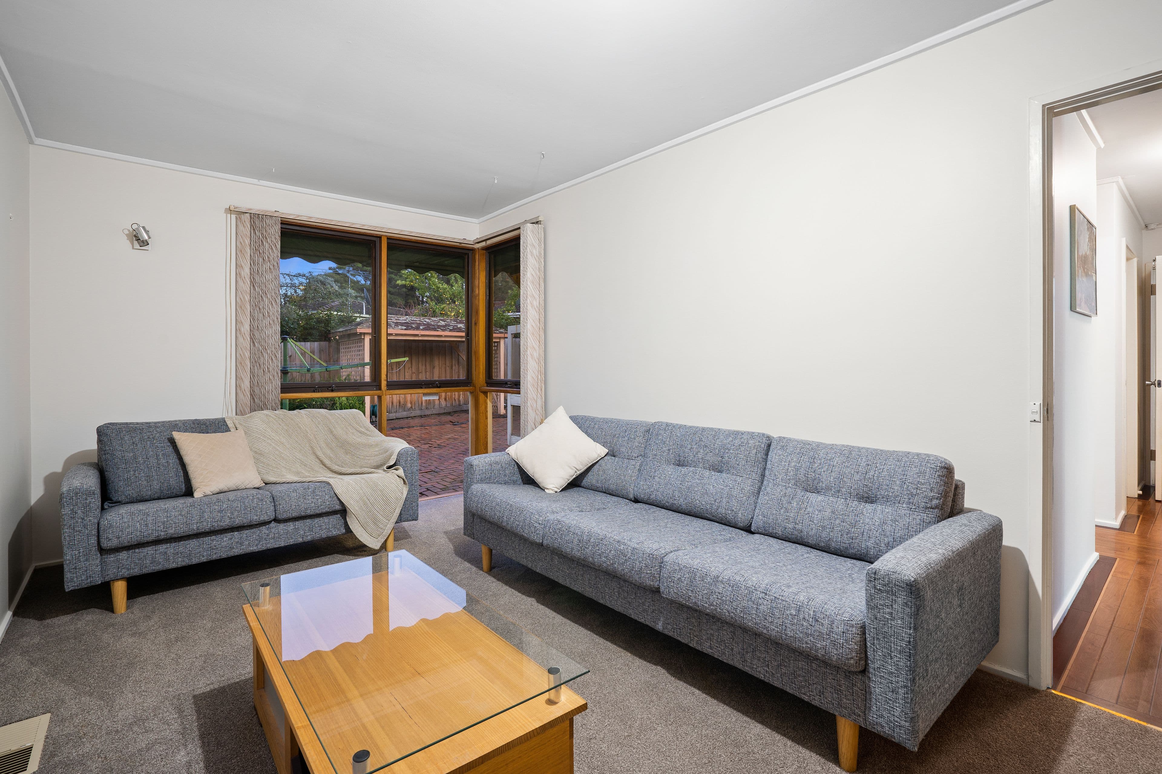 25 Thornton Avenue, Bundoora VIC 3083, Bundoora - Thumbnail 2
