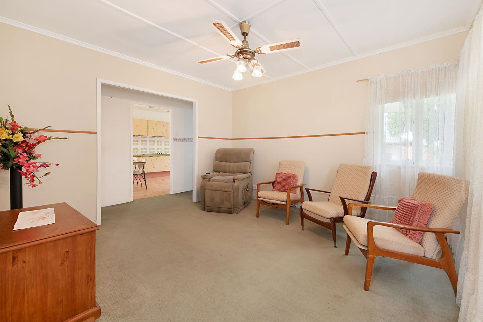 28 Abbeville Street, Upper Mount Gravatt QLD 4122, Upper Mount Gravatt - Thumbnail 3