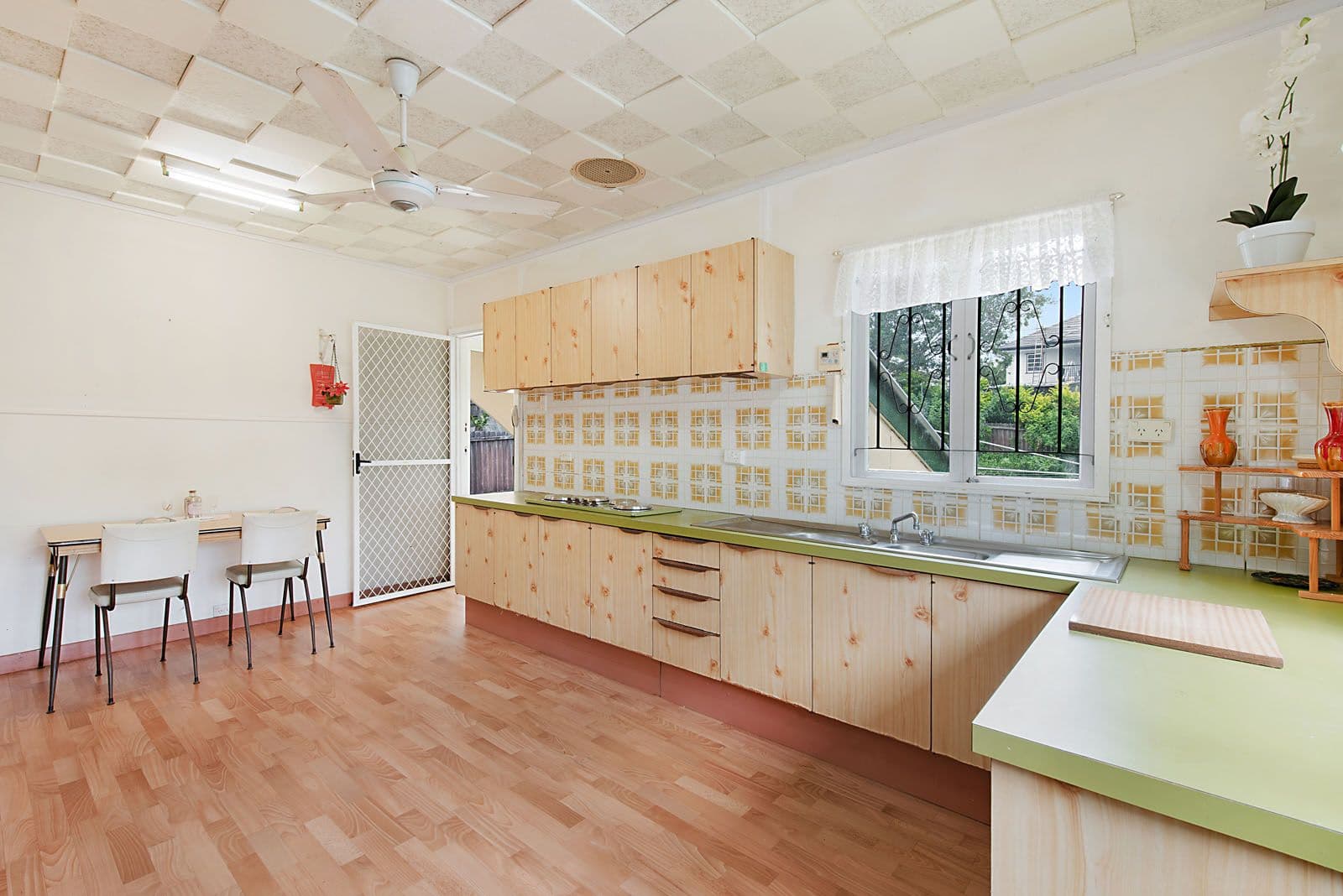 28 Abbeville Street, Upper Mount Gravatt QLD 4122, Upper Mount Gravatt - Thumbnail 4