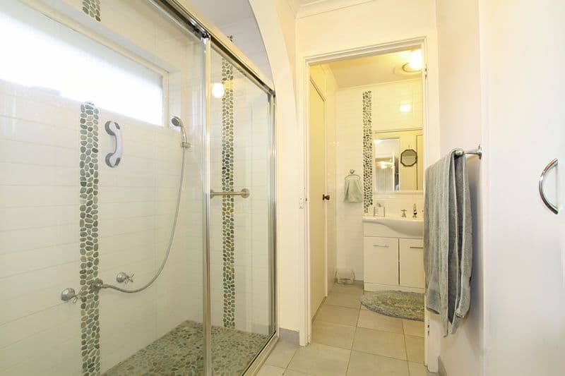 2 Alan Court, NOBLE PARK NORTH VIC 3174, Noble Park North - Thumbnail 6