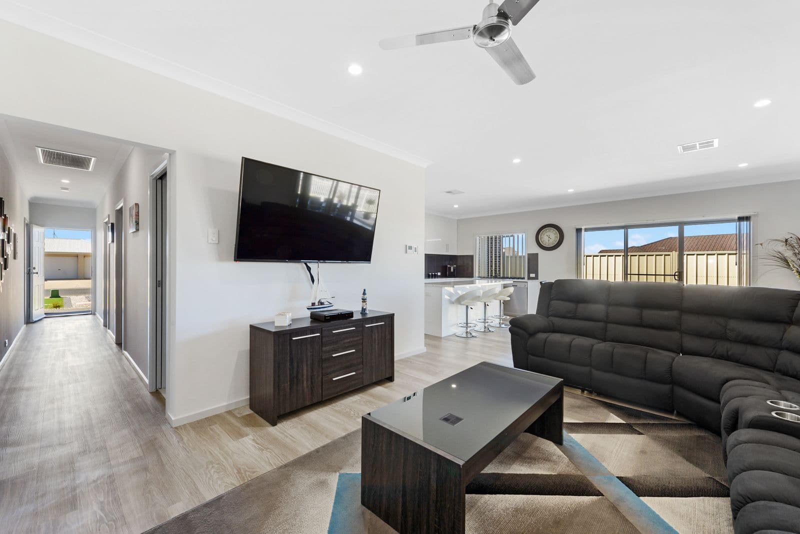 1 Stately Way, Wallaroo SA 5556, Wallaroo - Thumbnail 3