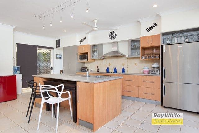 10 Powell Place, BENTLEY PARK QLD 4869, Bentley Park - Thumbnail 6