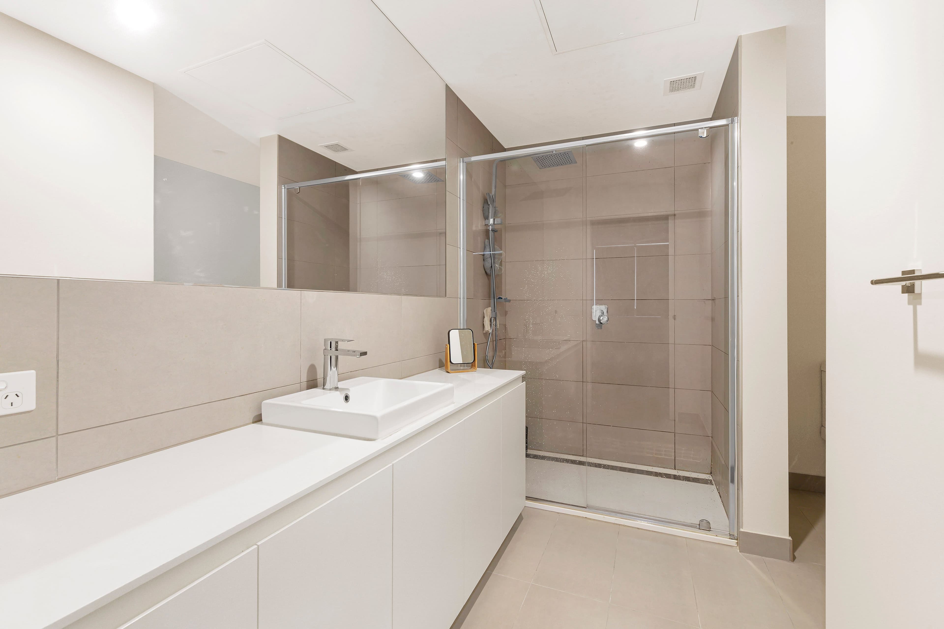 14 Sharp Circuit, Mill Park VIC 3082, Mill Park - Thumbnail 5