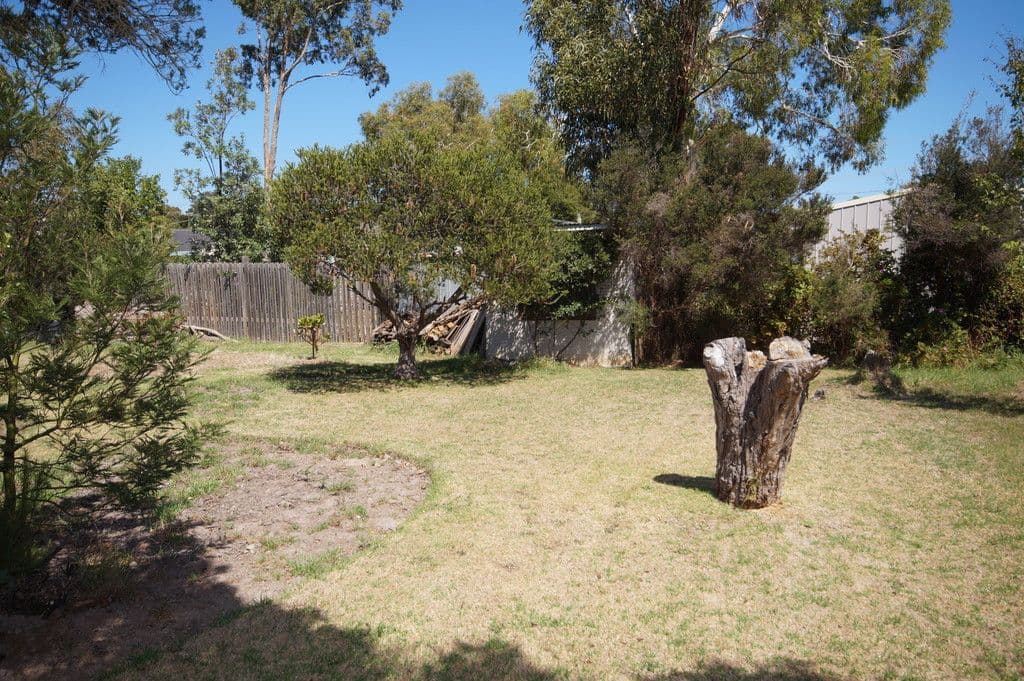 8 Pine Avenue, Cowes VIC 3922, Cowes - Thumbnail 6