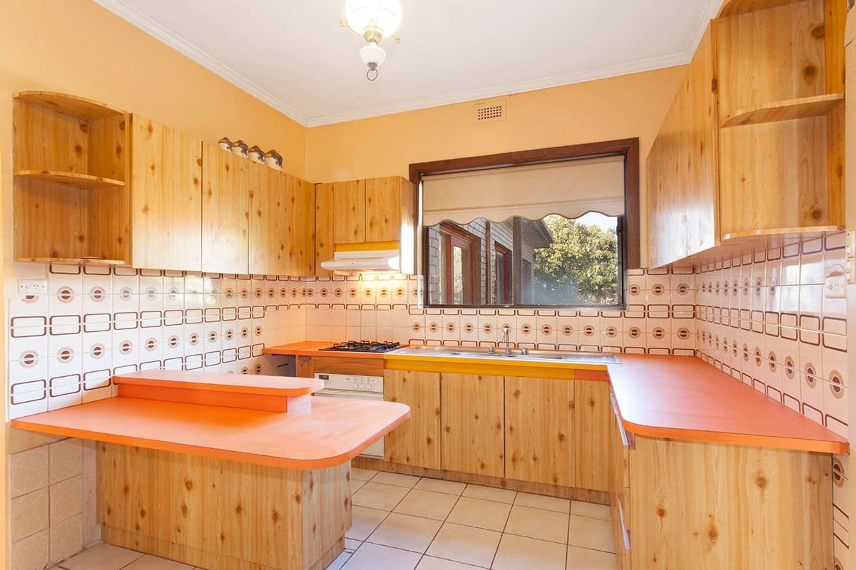 42 Eleebana Avenue, Hughesdale VIC 3166, Hughesdale - Thumbnail 8