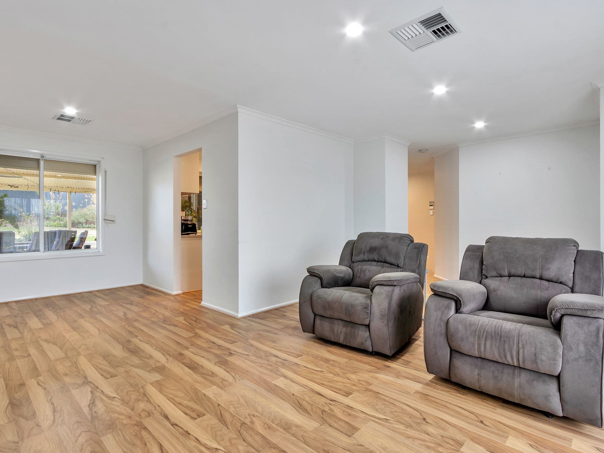 140 Main North Road, Willaston SA 5118, Willaston - Thumbnail 4