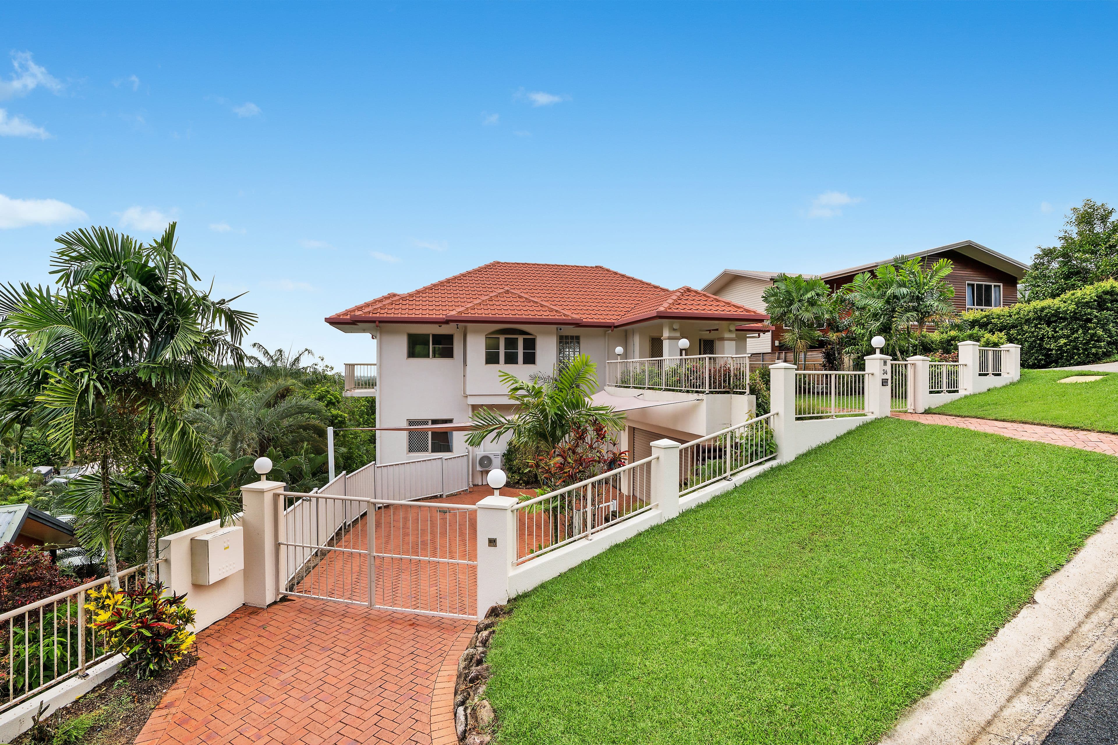34 Gouldian Street, Bayview Heights QLD 4868, Bayview Heights - Thumbnail 2