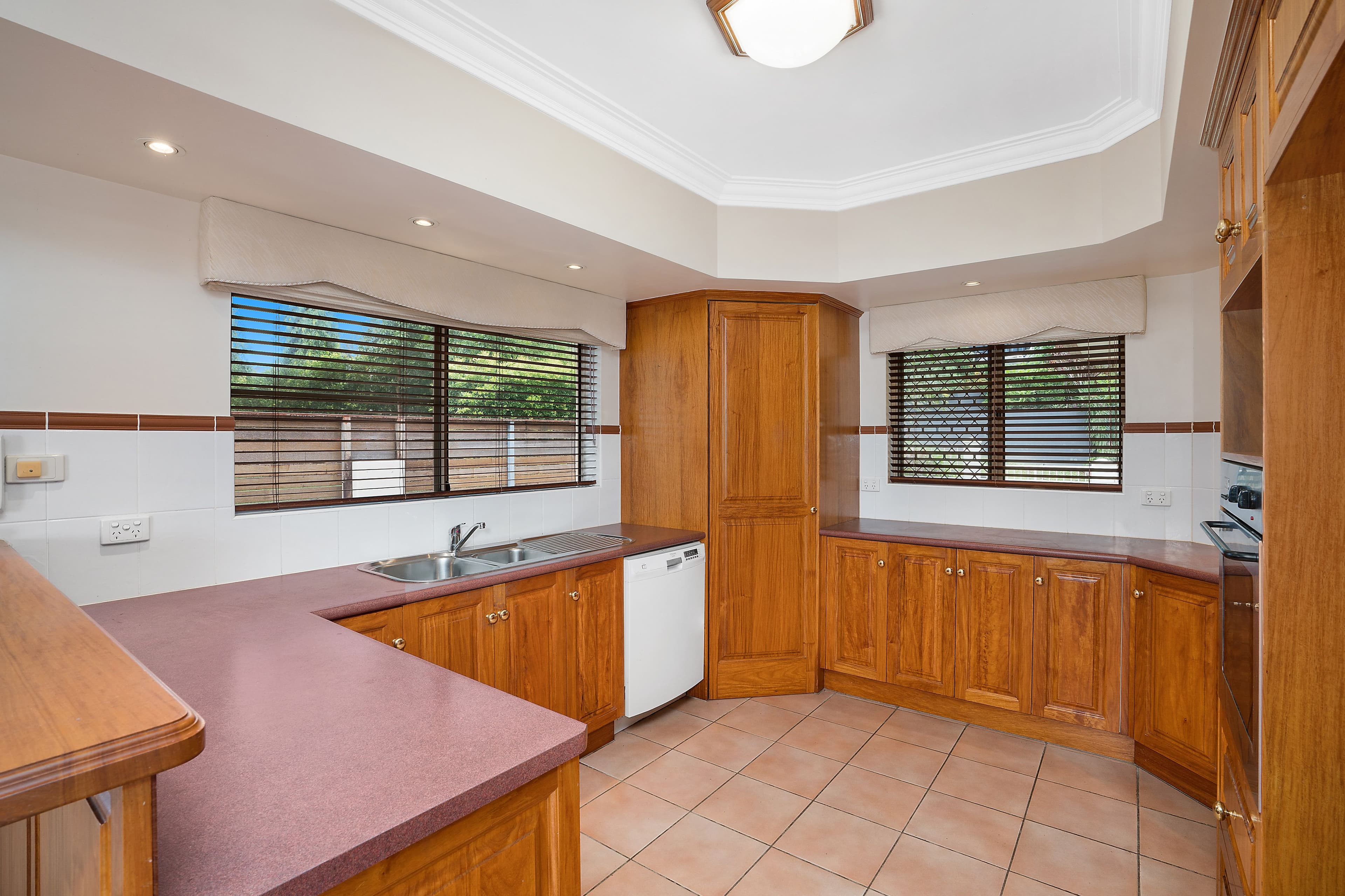 34 Gouldian Street, Bayview Heights QLD 4868, Bayview Heights - Thumbnail 3