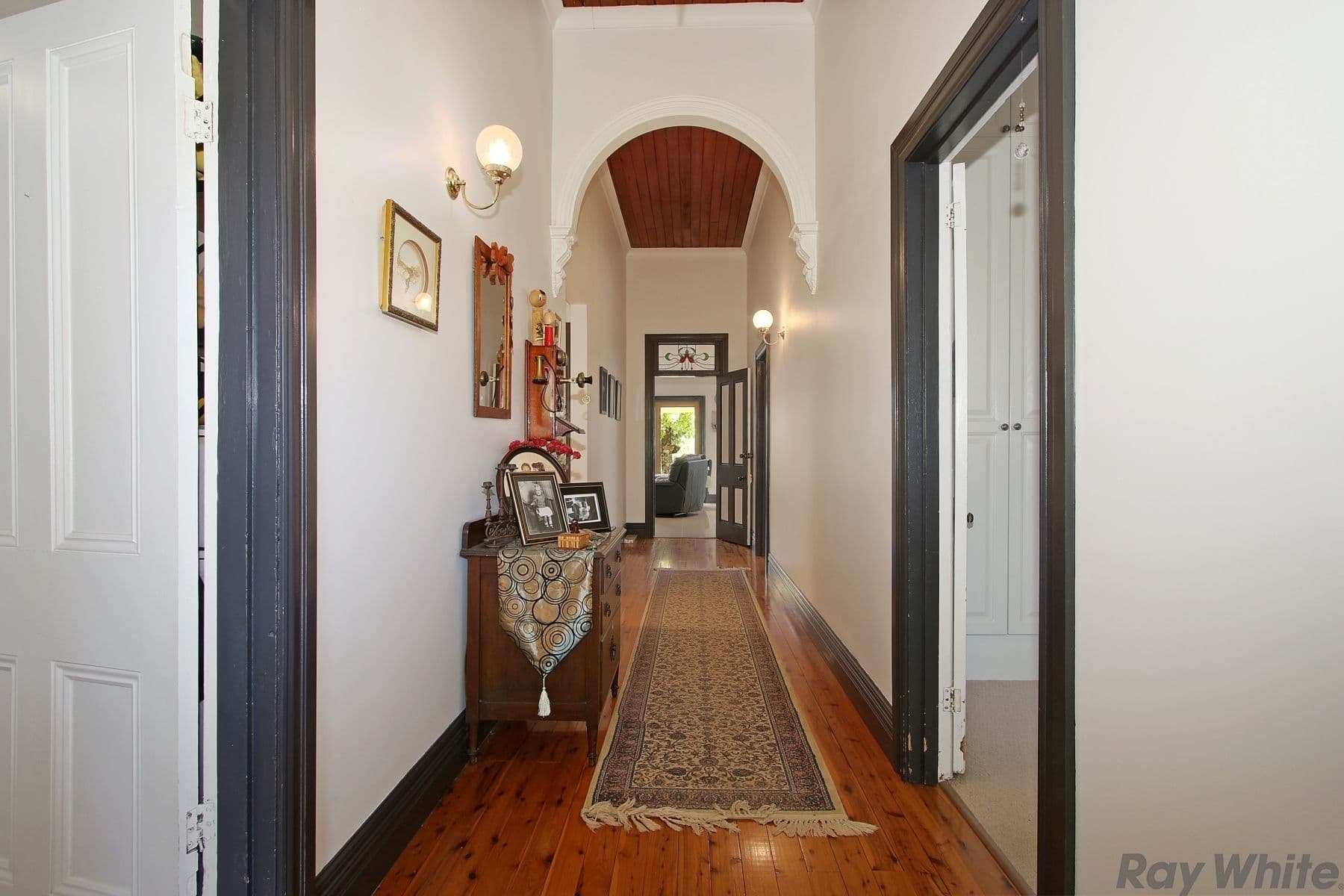 10 Benson Street, Benalla VIC 3672, Benalla - Thumbnail 2