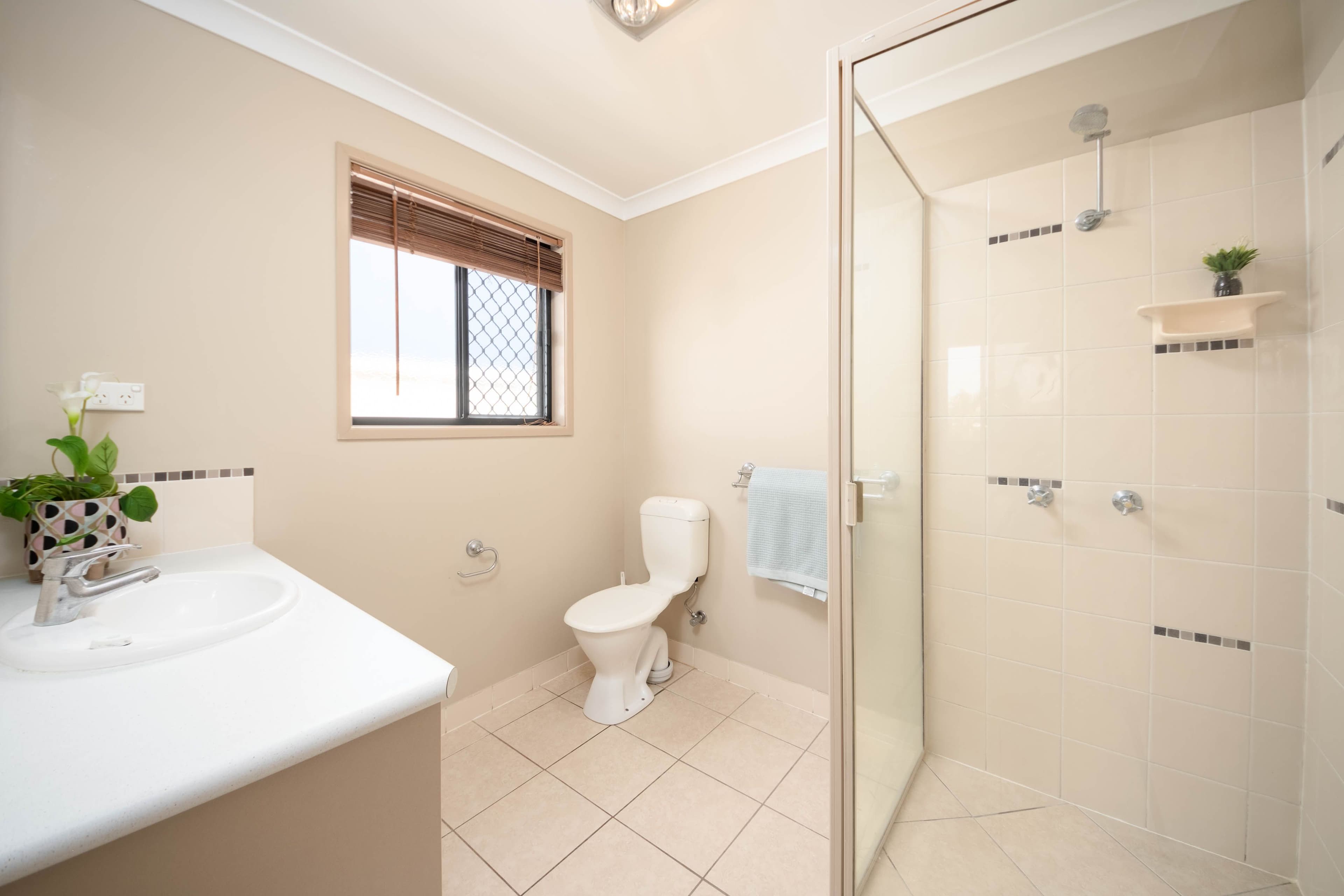 10 Rosewood Street, Taranganba QLD 4703, Taranganba - Thumbnail 7