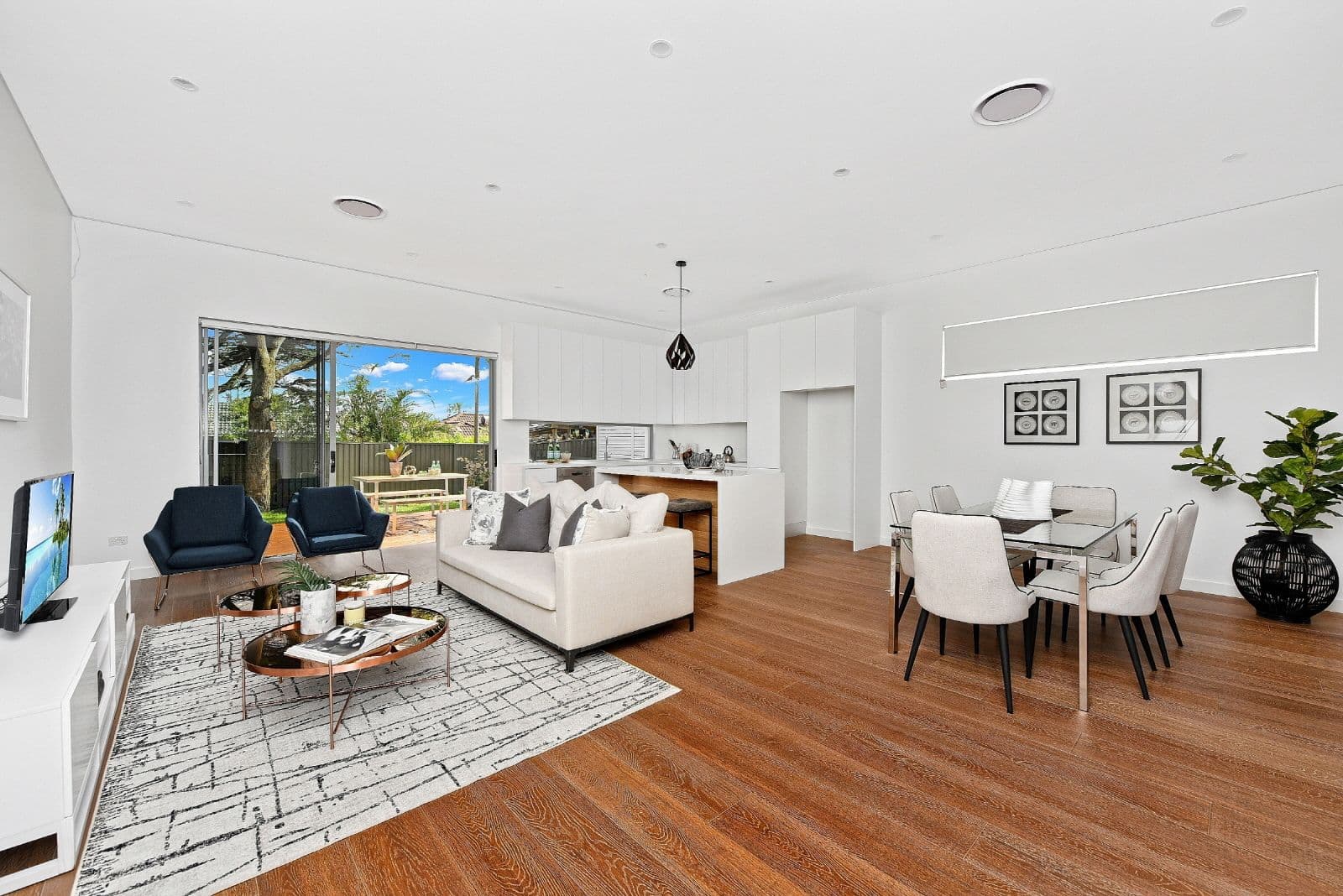 36 Mirrabooka Crescent, Little Bay - Thumbnail 2