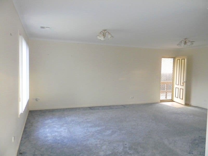 16 Clarke Street, WOLUMLA NSW 2550, Wolumla - Thumbnail 5