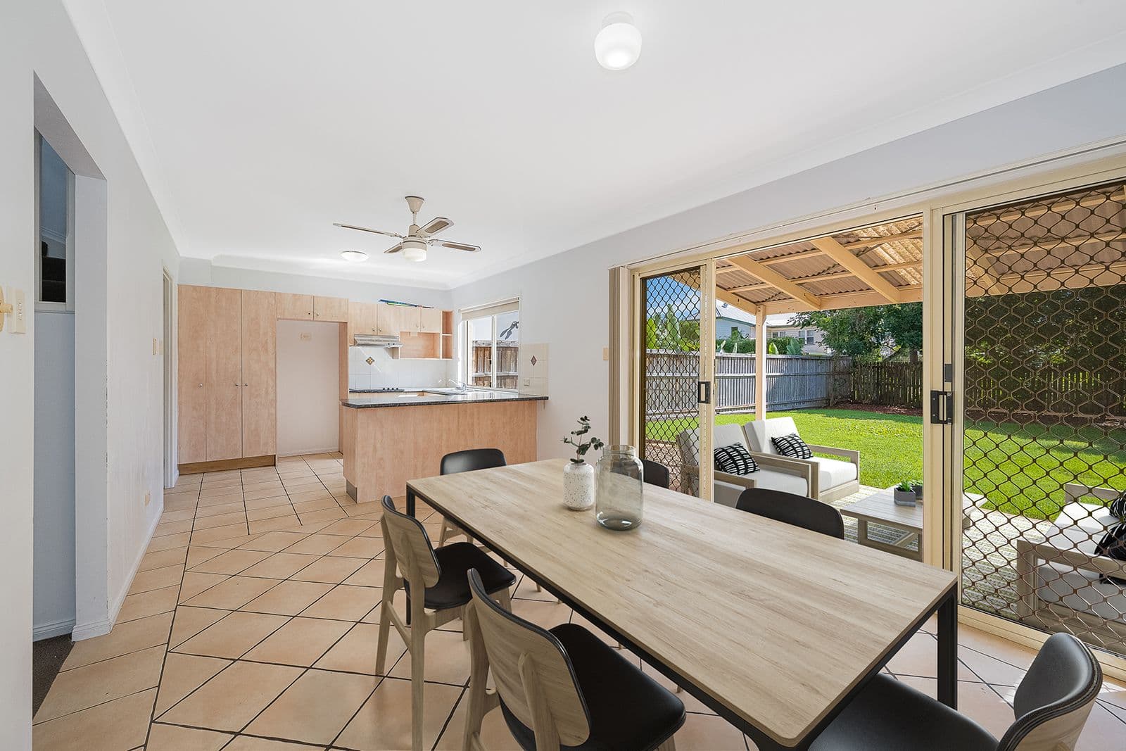 22 Strong Avenue, Graceville QLD 4075, Graceville - Thumbnail 4