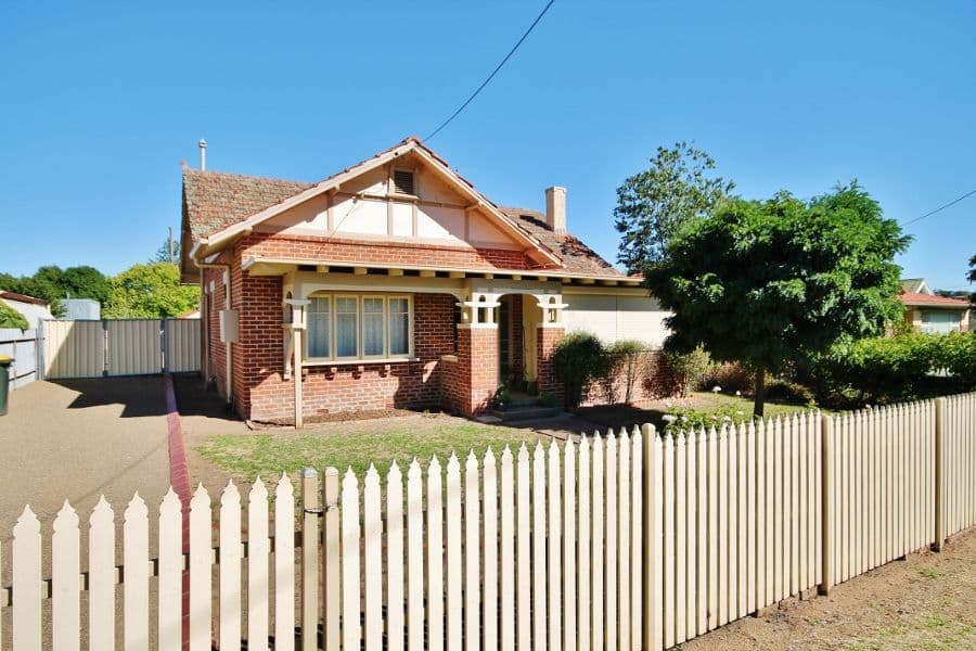39 Thornhill Street, YOUNG NSW 2594, Young - Image 1
