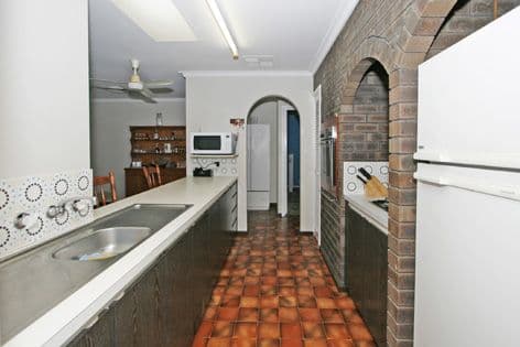 35 Brockmill Avenue, BEECHBORO WA 6063, Beechboro - Thumbnail 3