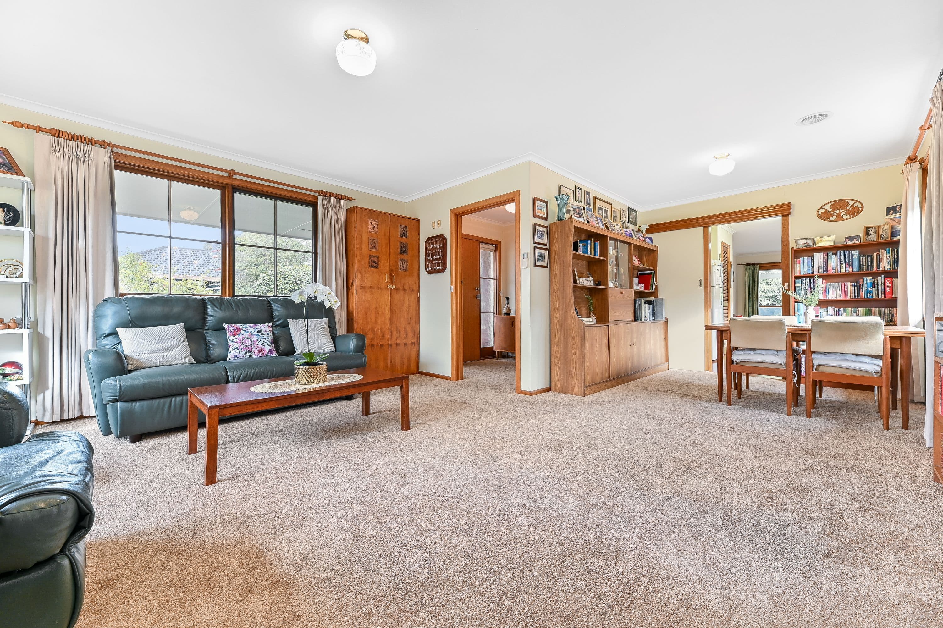 13 Kellaway Street, Mount Waverley VIC 3149, Mount Waverley - Thumbnail 2