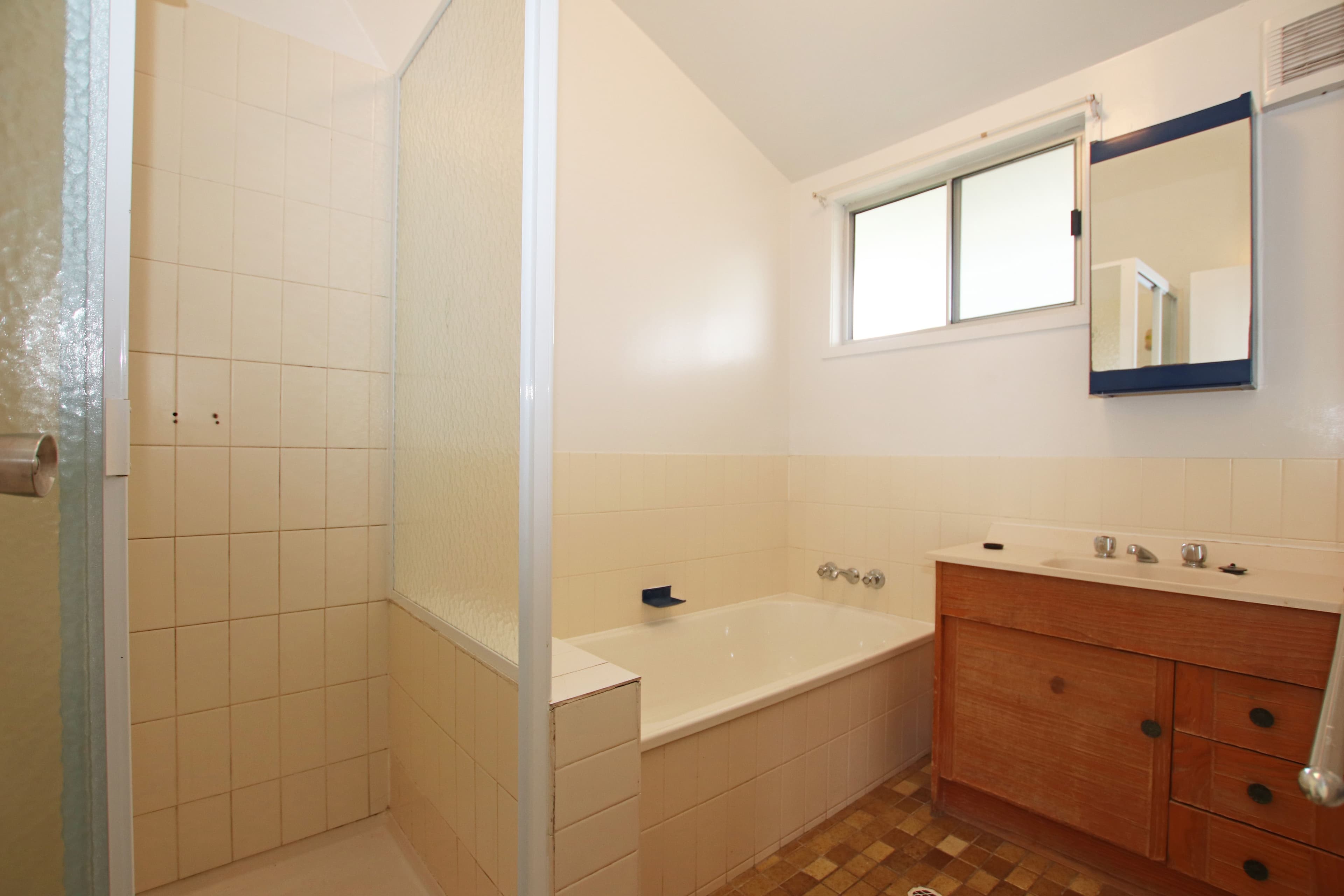 13 Raglan Street, Biloela QLD 4715, Biloela - Thumbnail 7