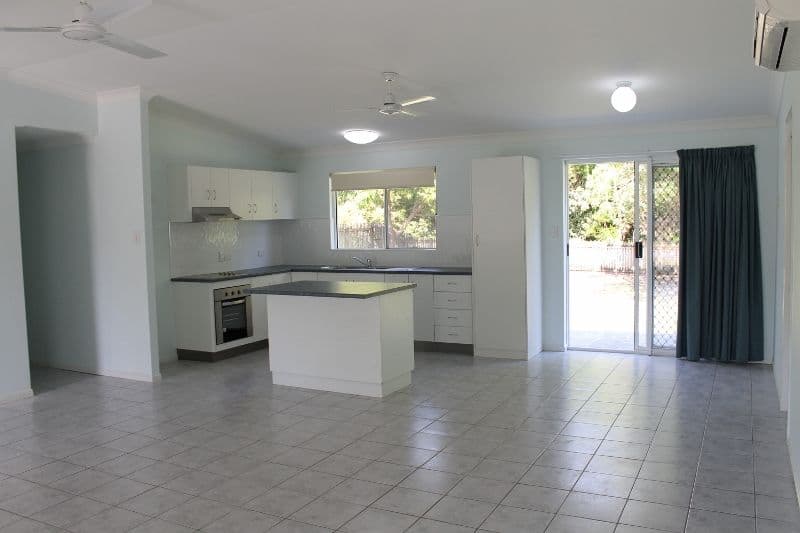 22 Catherine Crescent, JUBILEE POCKET QLD 4802, Jubilee Pocket - Thumbnail 3