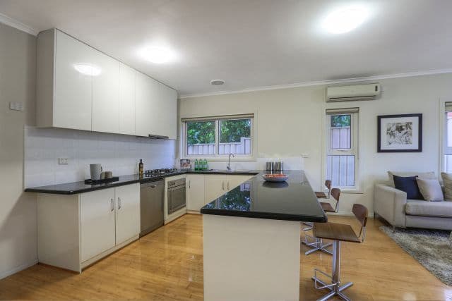 2A Chaleyer Street, Reservoir VIC 3073, Reservoir - Thumbnail 6