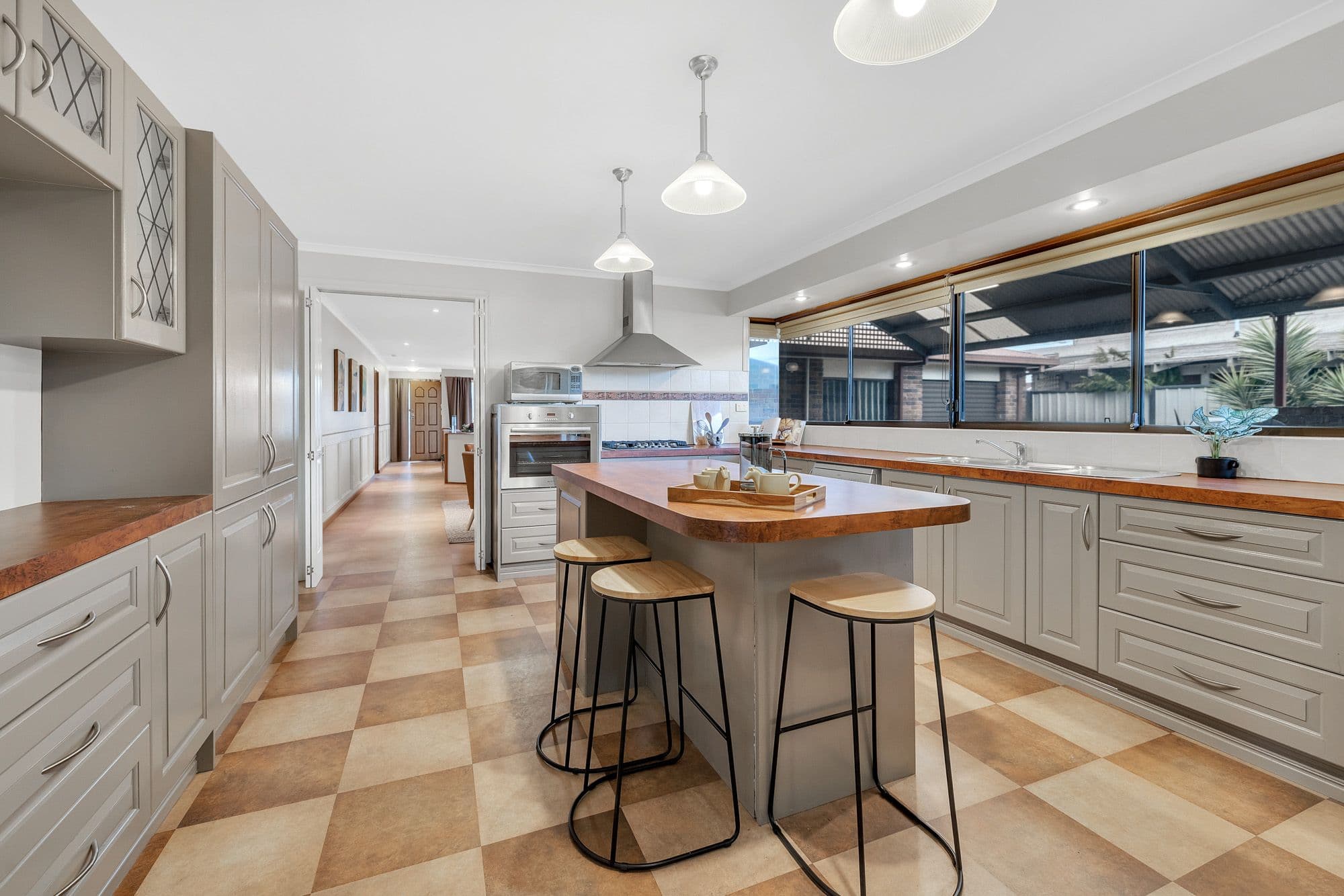 124 Tower Road, Werribee VIC 3030, Werribee - Thumbnail 5