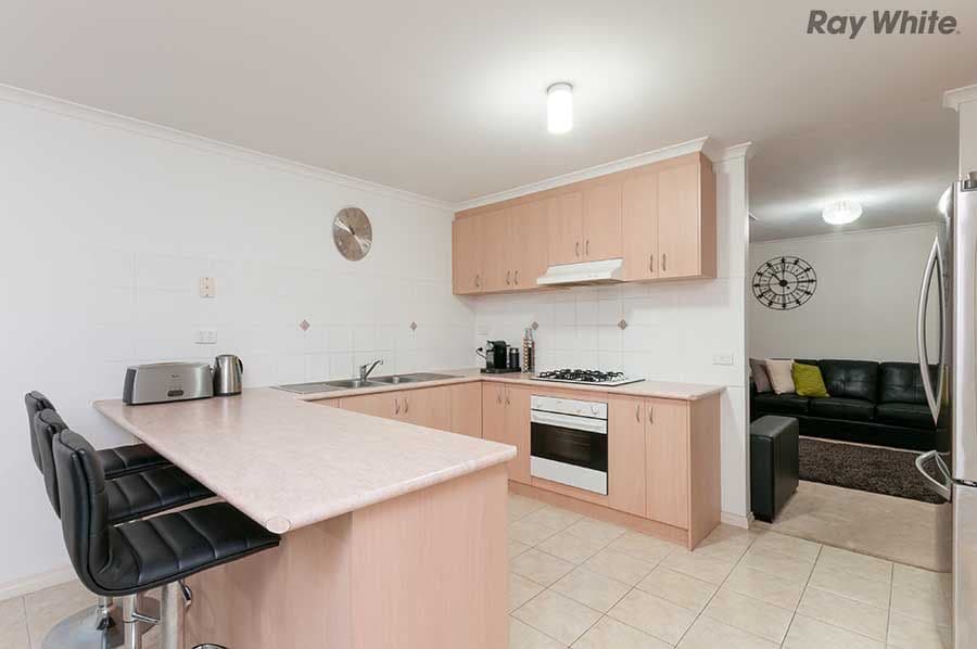 8 Kalista Avenue, Hillside VIC 3037, Hillside - Thumbnail 3