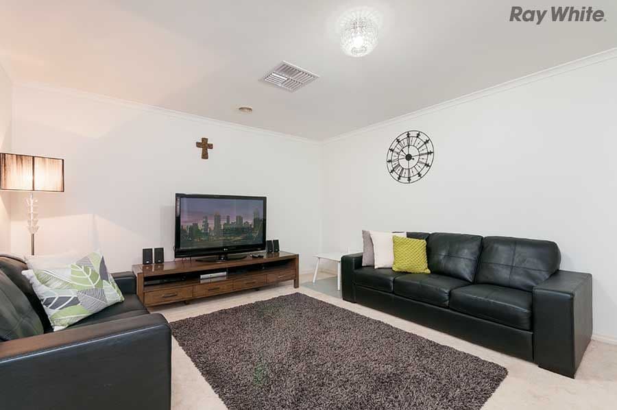 8 Kalista Avenue, Hillside VIC 3037, Hillside - Thumbnail 5