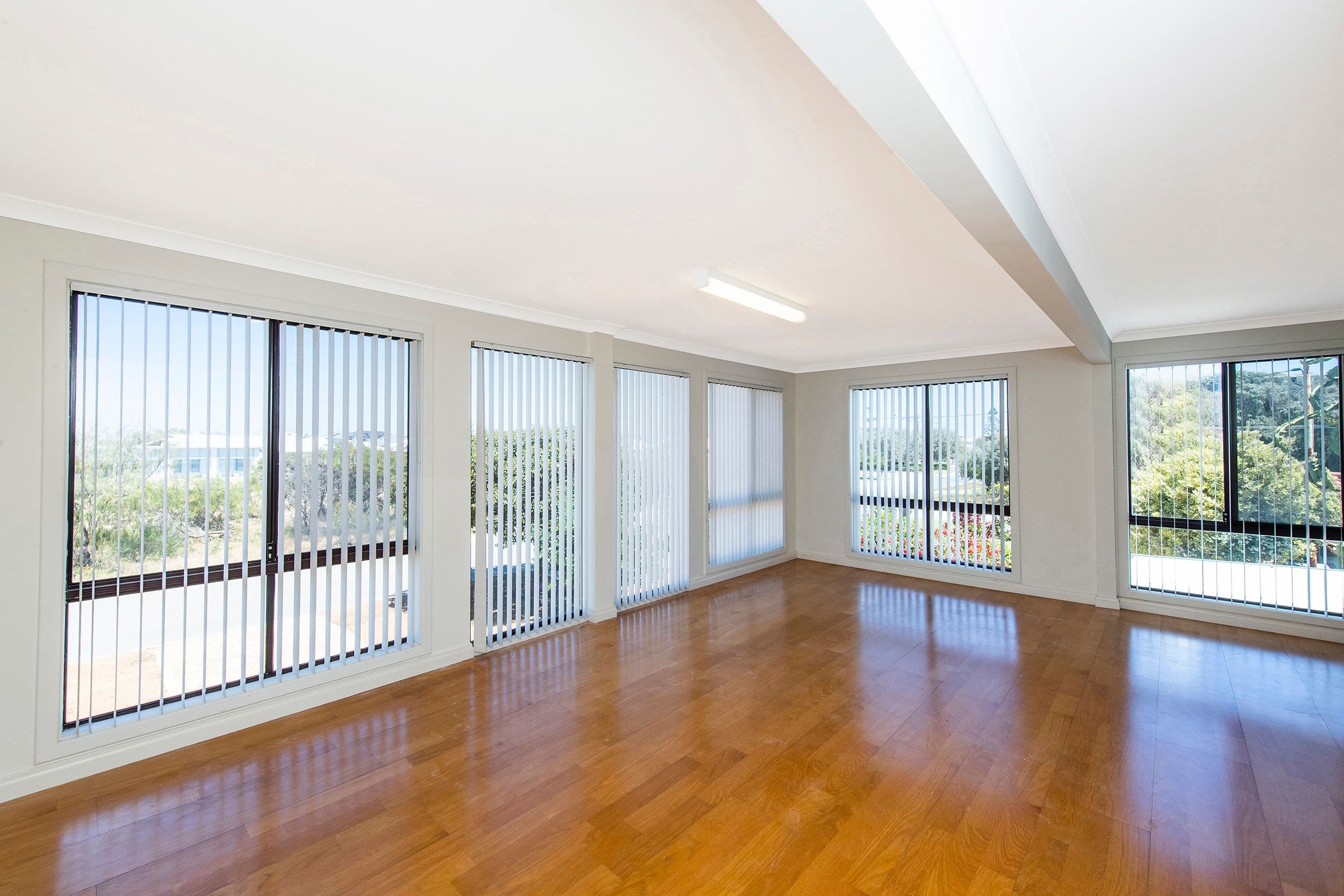 52 Queen Parade, Wannanup WA 6210, Wannanup - Thumbnail 2