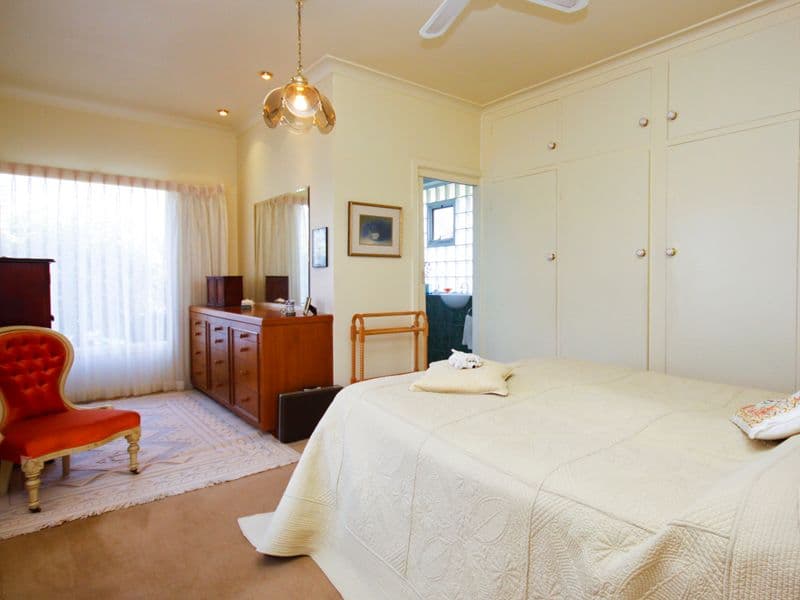 21 Edgecomb Street, HAMLYN HEIGHTS VIC 3215, Hamlyn Heights - Thumbnail 8