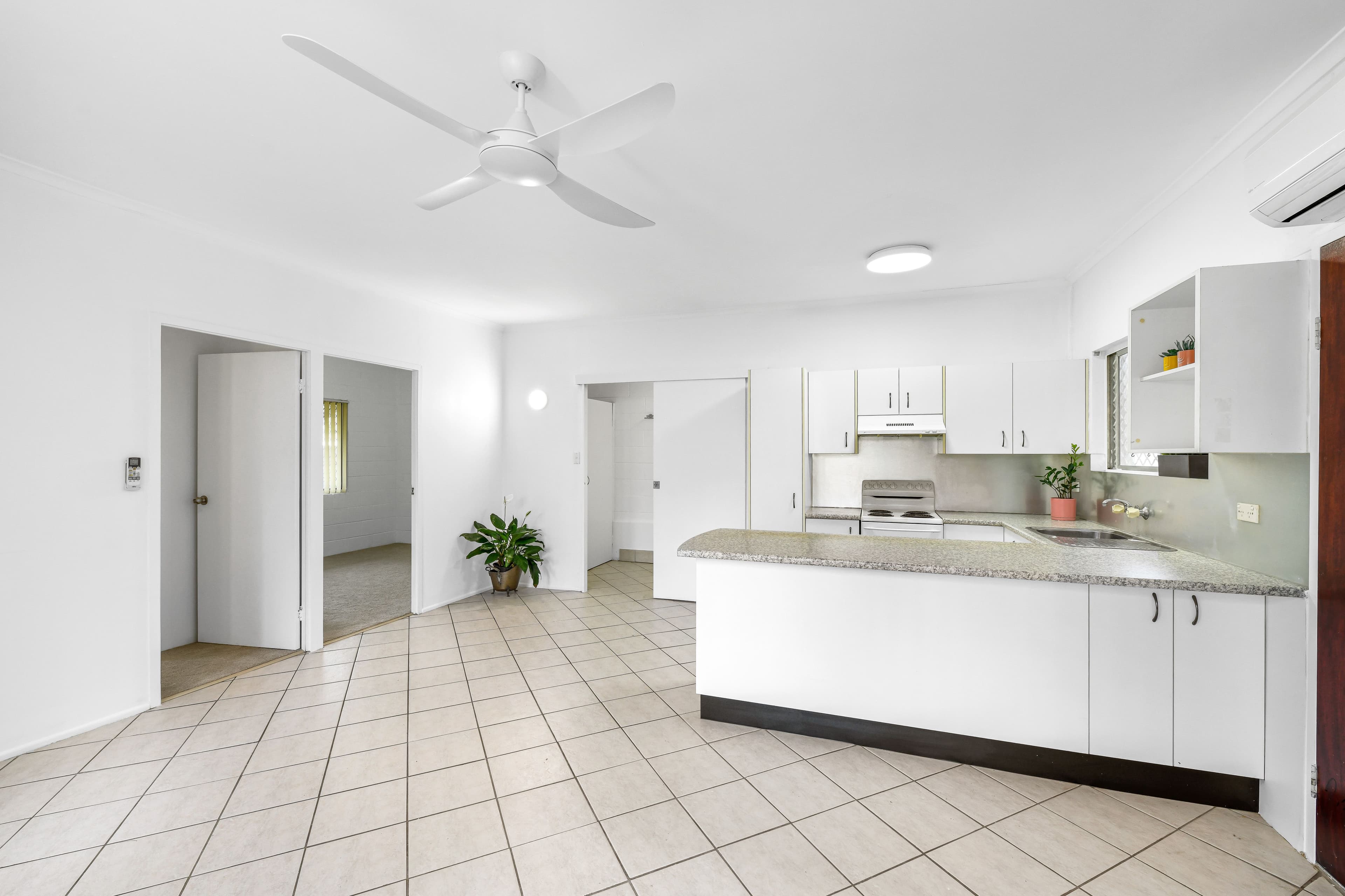 6 Lisbon Street, Maroochydore QLD 4558, Maroochydore - Thumbnail 2