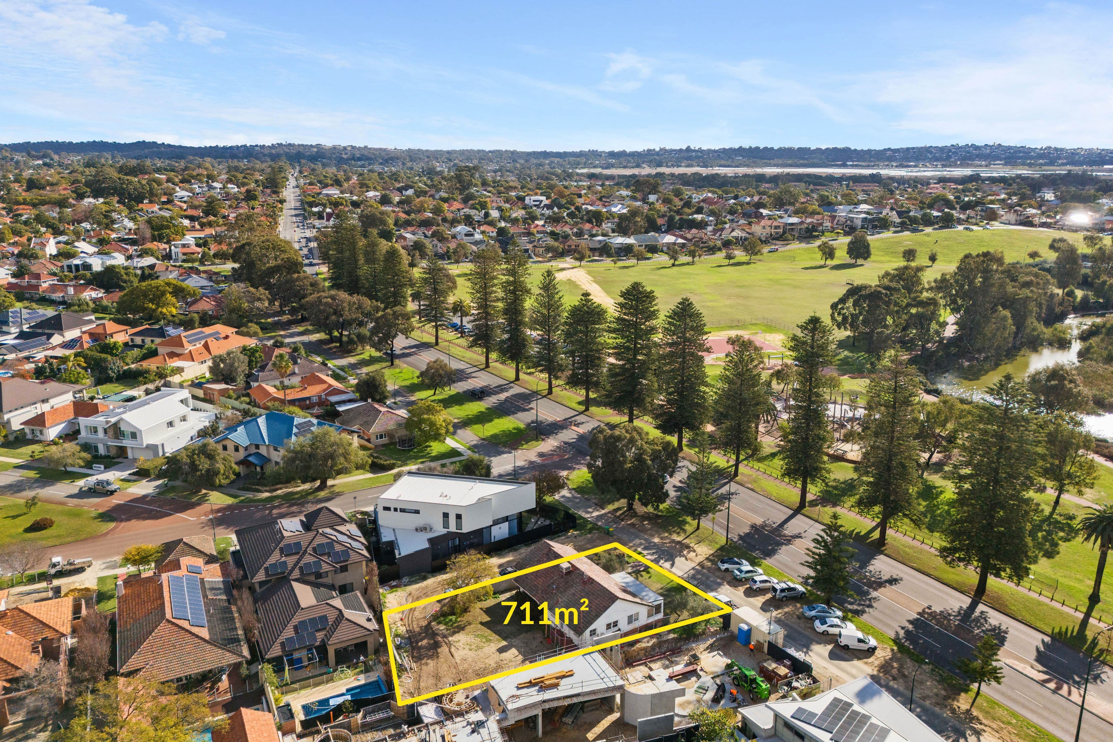 85 Lake Monger Drive, Wembley WA 6014, Wembley - Thumbnail 4