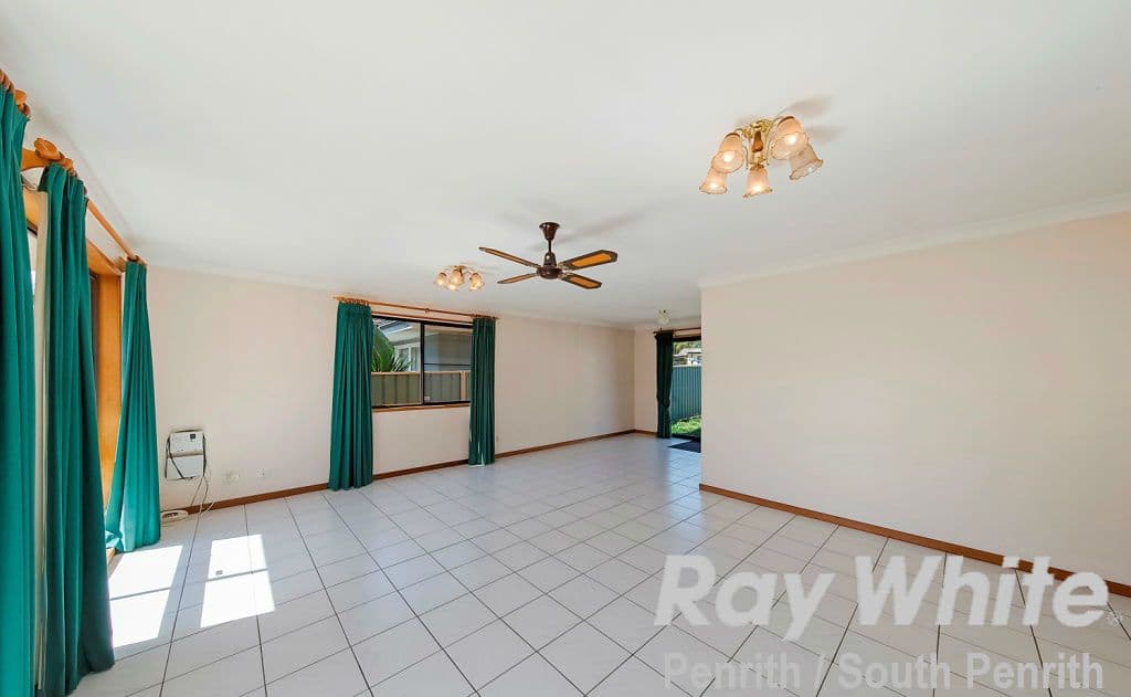 14 Elizabeth Crescent, Kingswood - Thumbnail 5