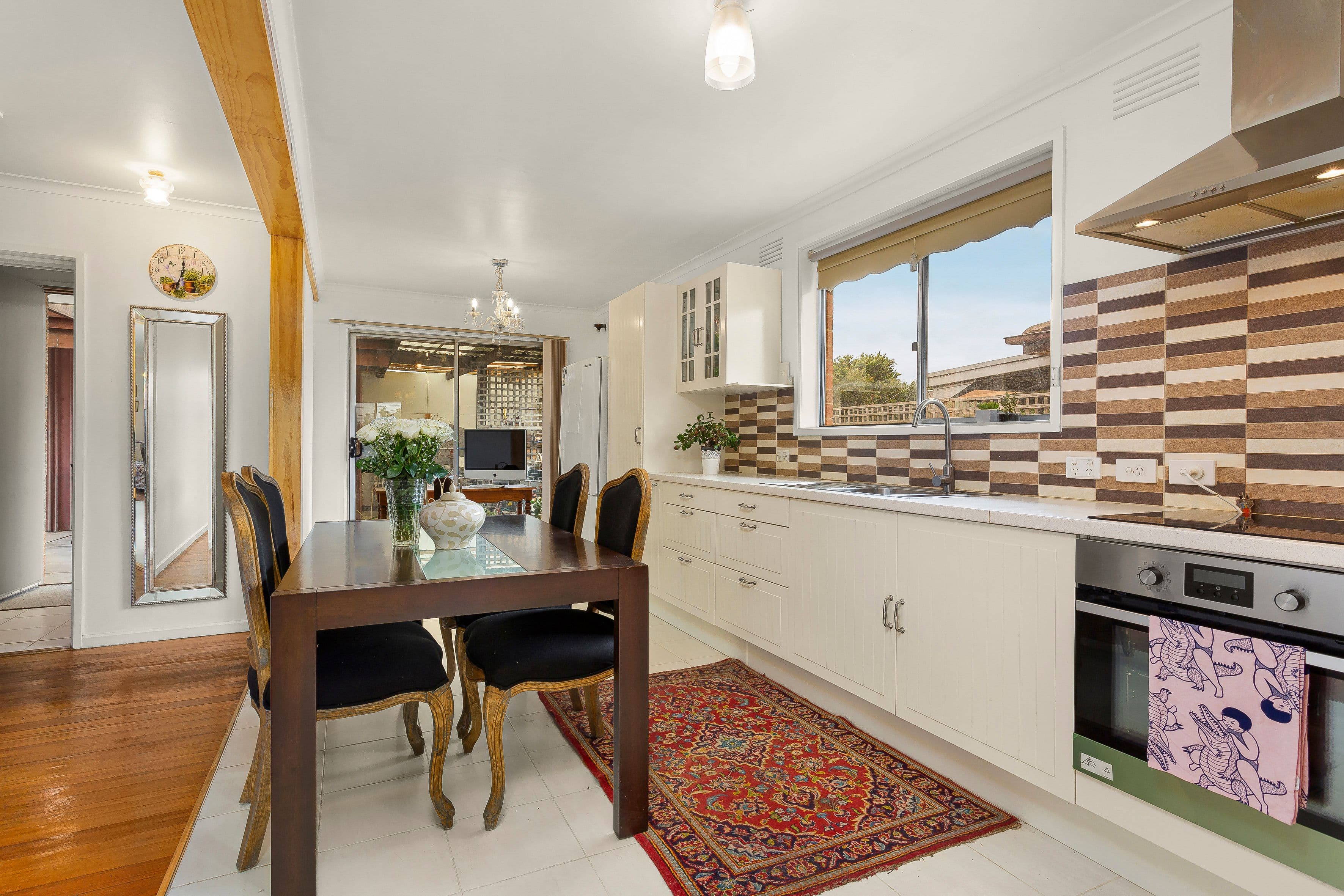 17 Burbank Avenue, Gladstone Park VIC 3043, Gladstone Park - Thumbnail 2