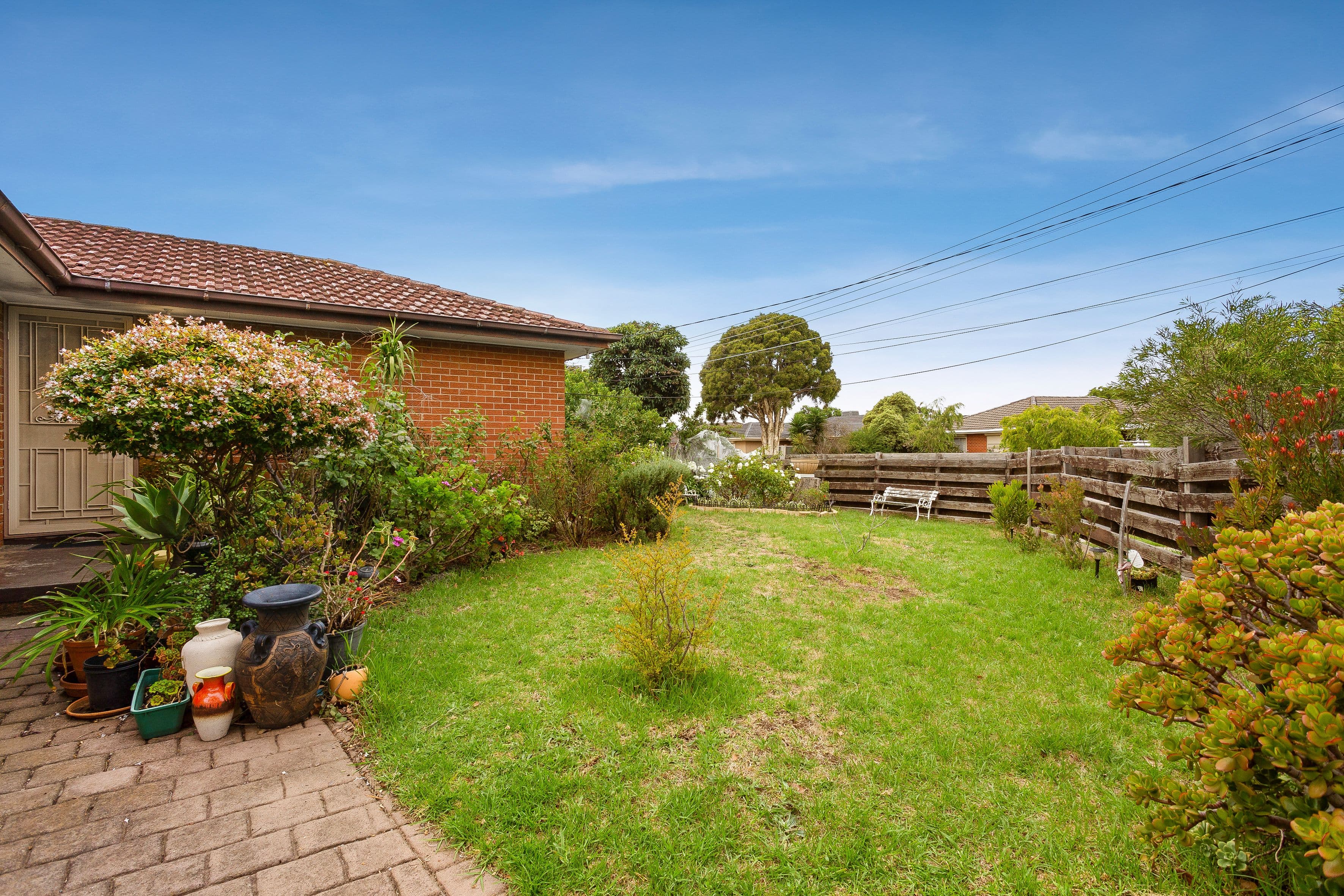 17 Burbank Avenue, Gladstone Park VIC 3043, Gladstone Park - Thumbnail 3