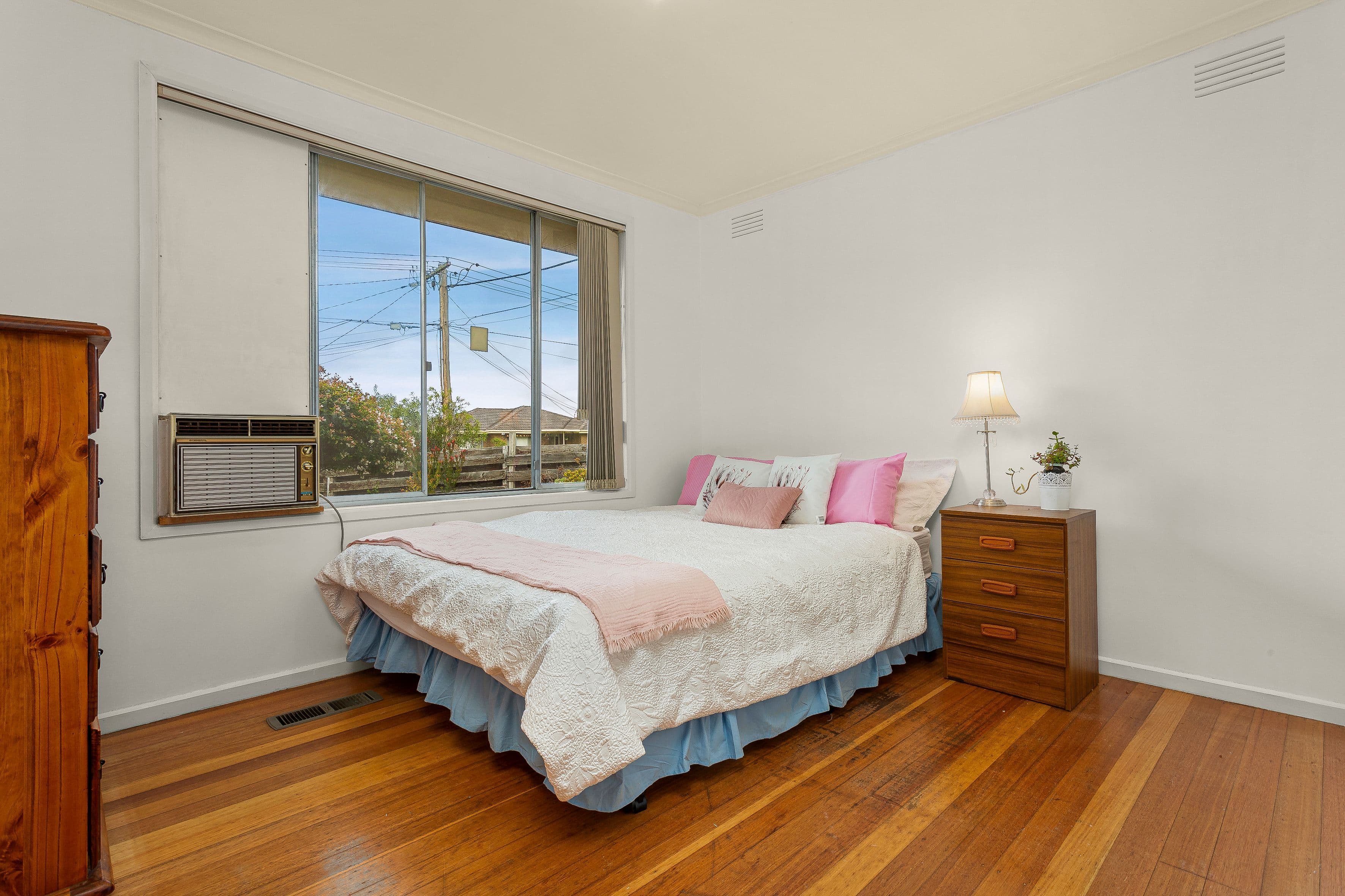 17 Burbank Avenue, Gladstone Park VIC 3043, Gladstone Park - Thumbnail 8