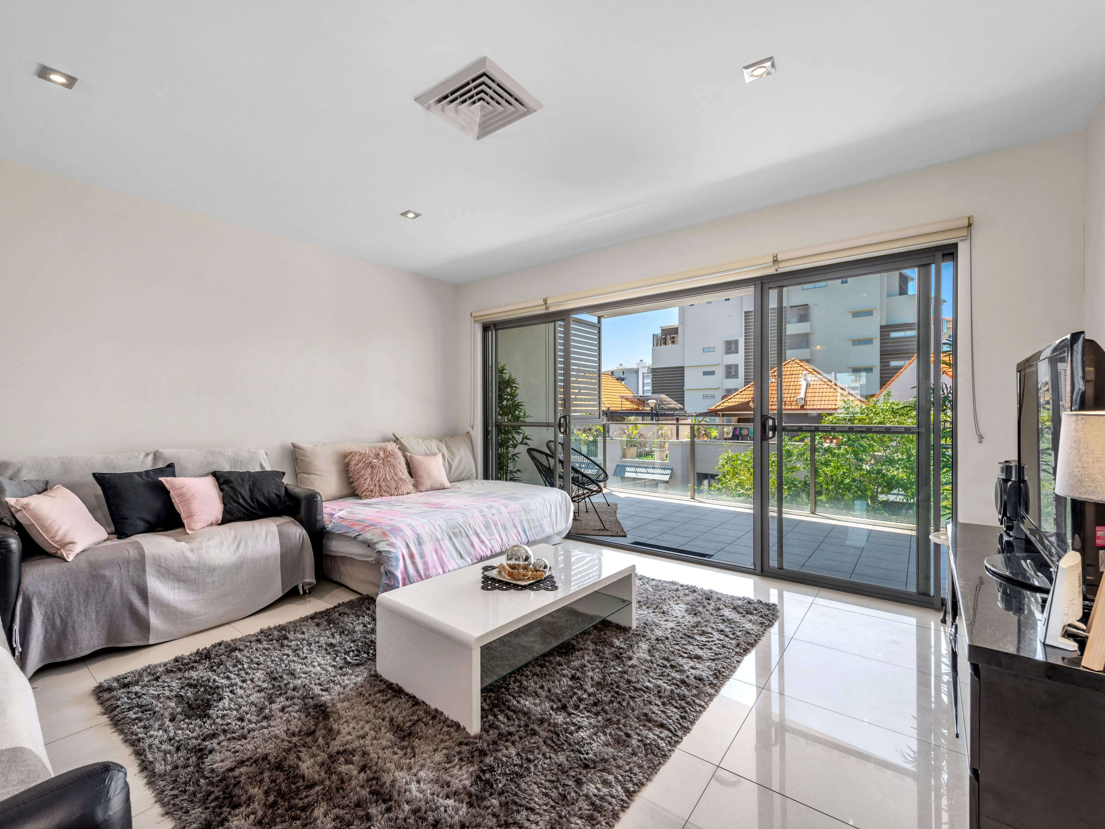 215 Wellington Road, East Brisbane QLD 4169, East Brisbane - Thumbnail 3
