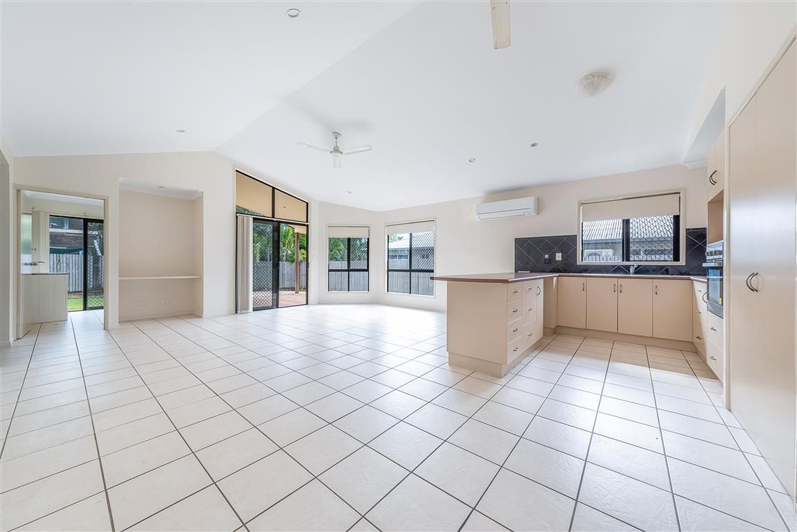 19 Banksia Court, Cannonvale QLD 4802, Cannonvale - Image 1