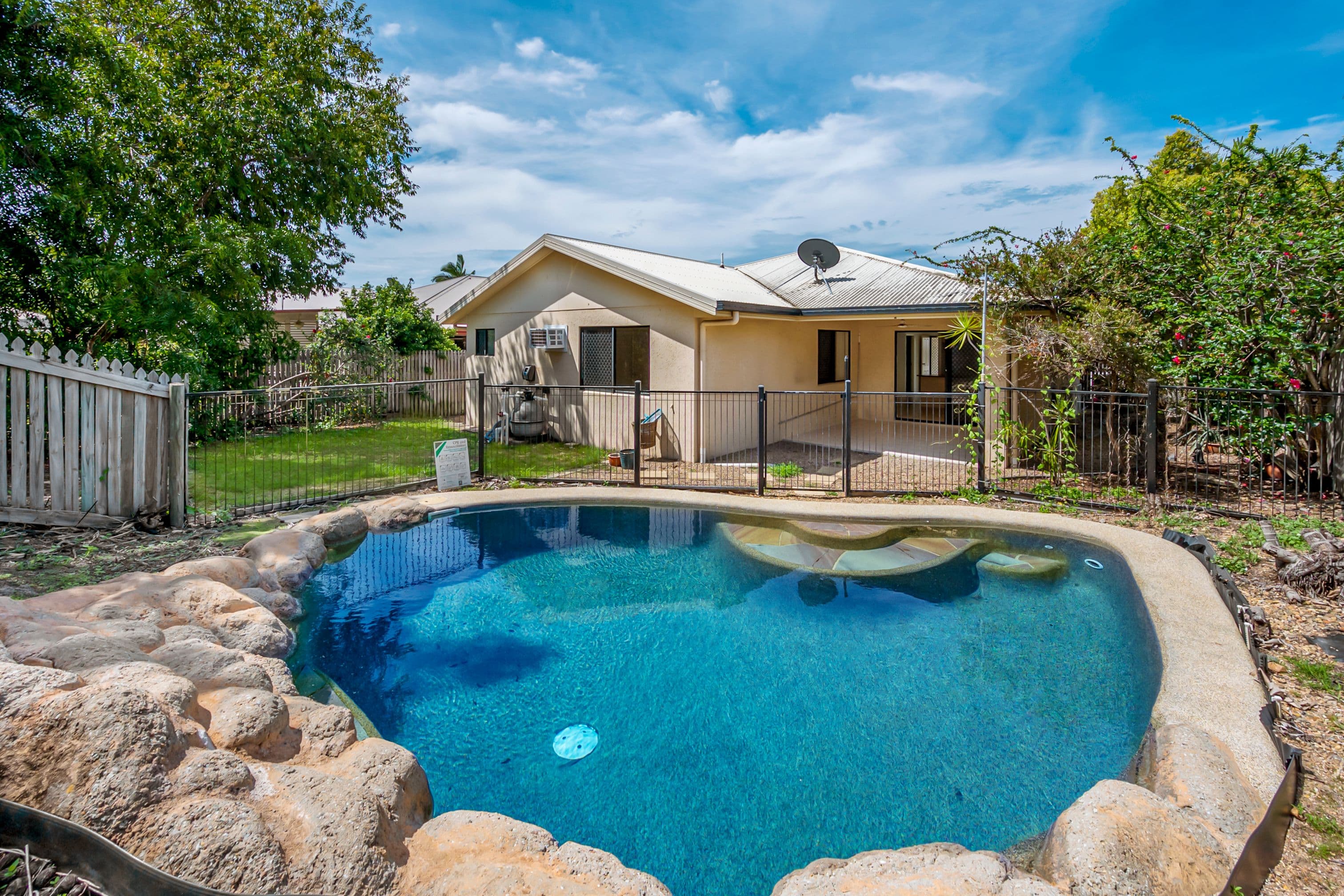 19 Timbury Way, Mount Louisa QLD 4814, Mount Louisa - Thumbnail 2